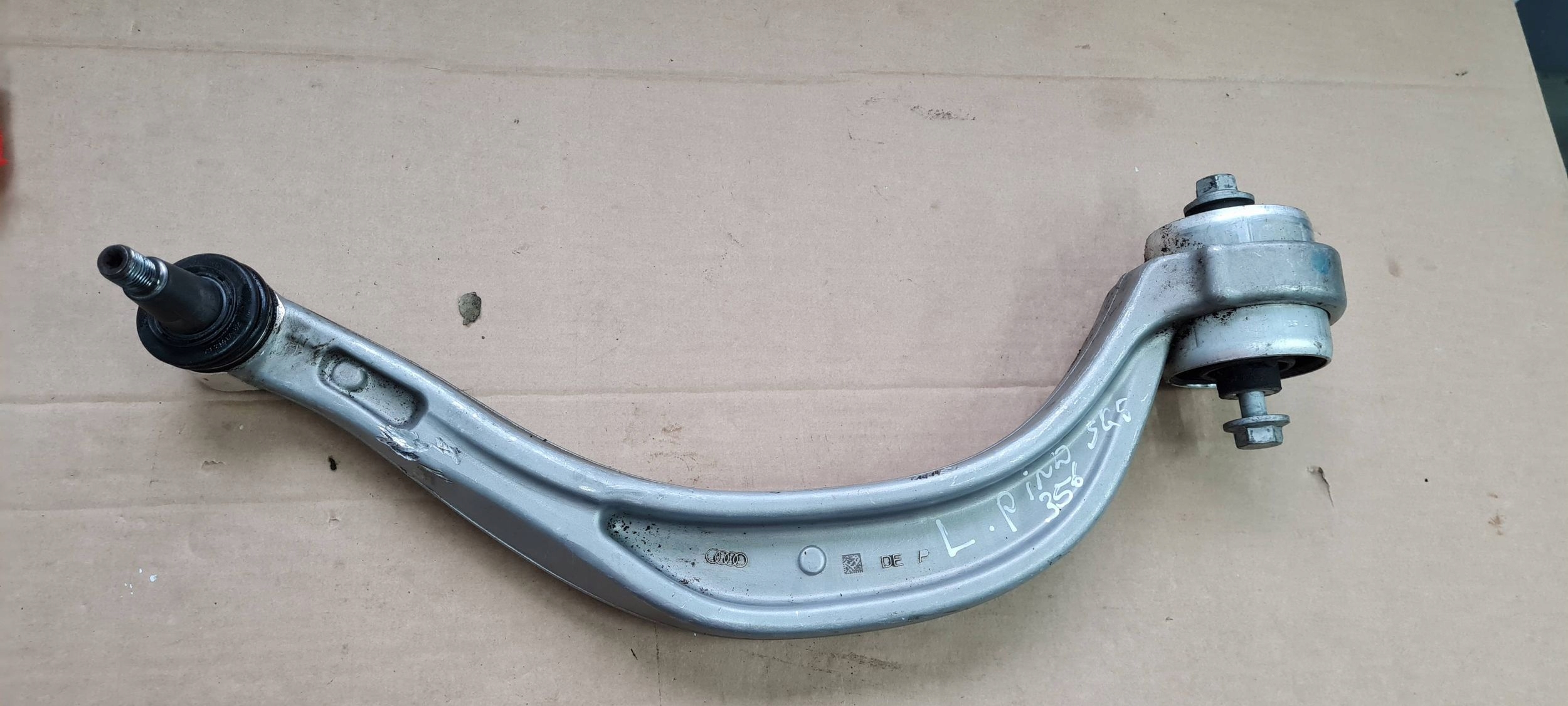 SQ5 80A Q5 LIFT arm left front front lower 80A407695D