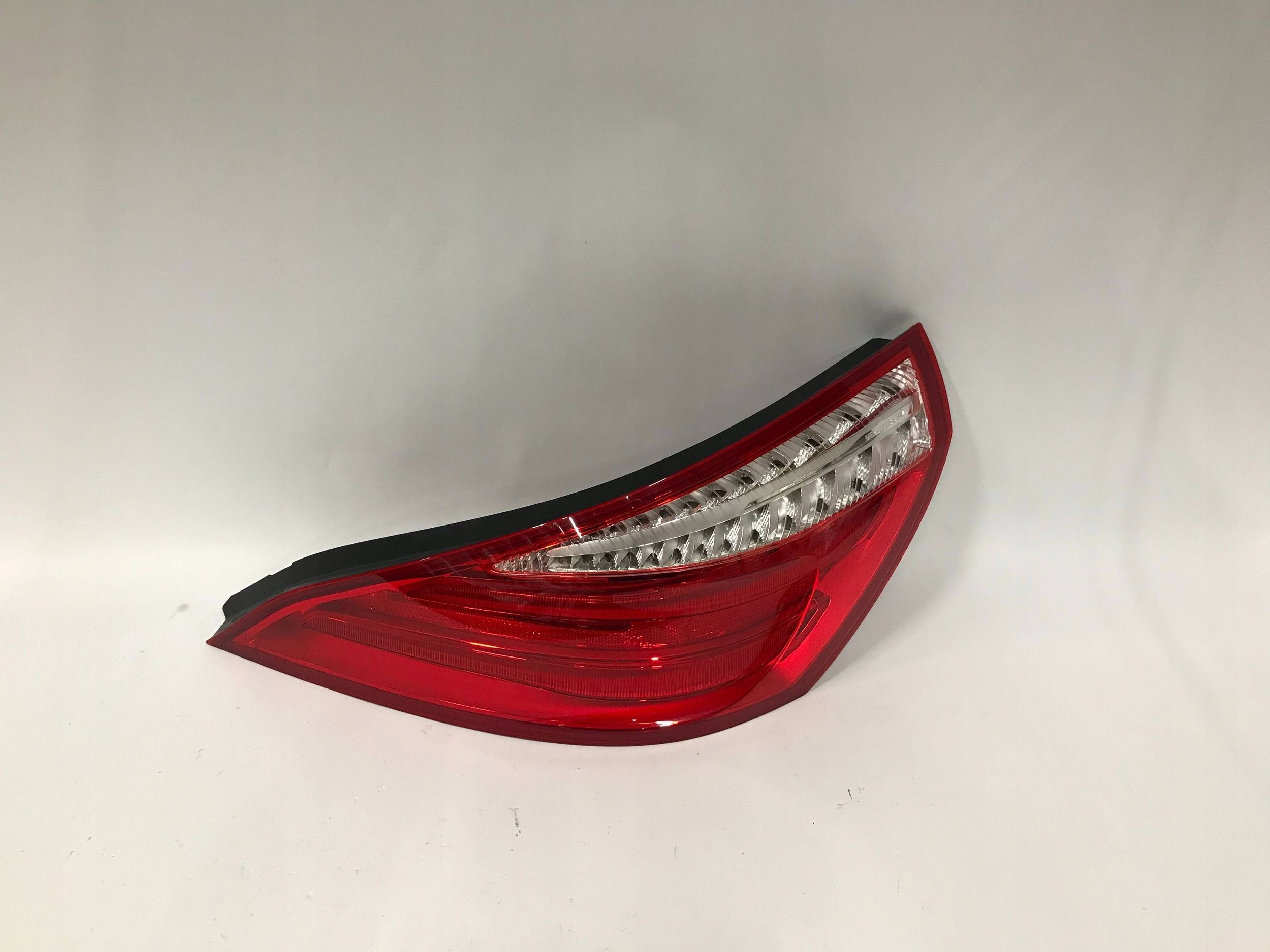 MERCEDES SL W231 фонарь правый led