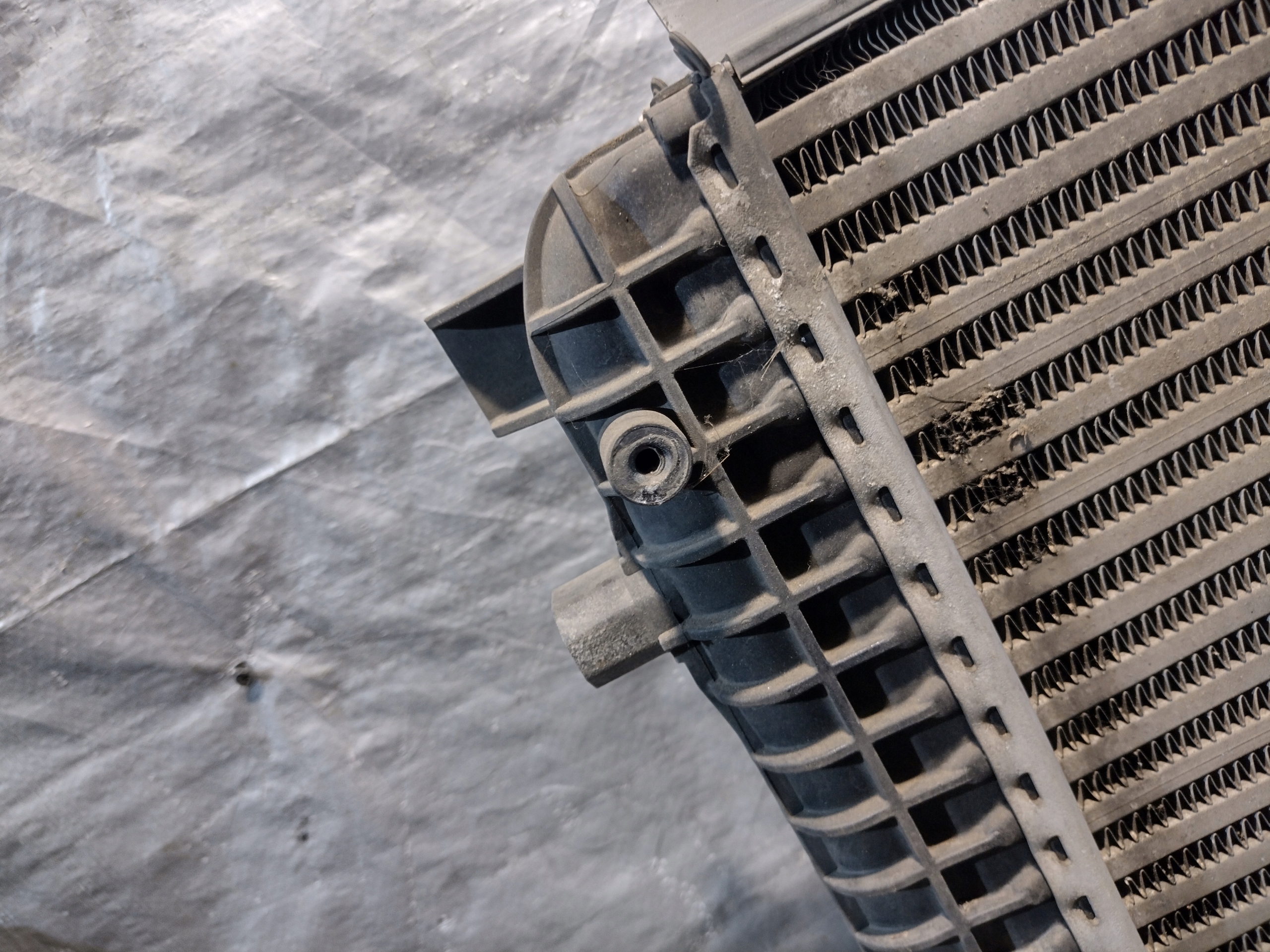 Intercooler Volkswagen Passat B6 2,0TDI 3C0145805G
