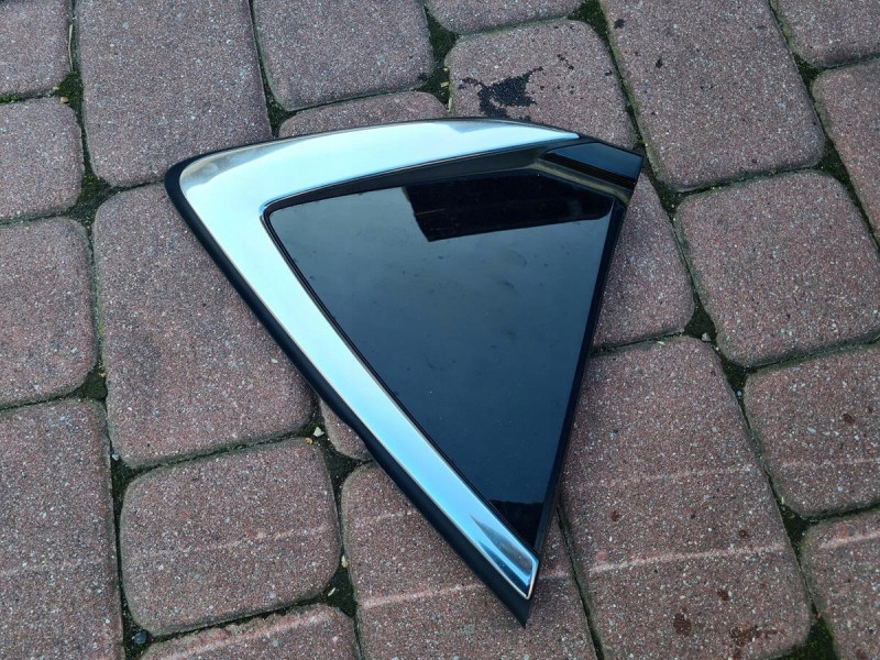 Copri trojkat parafango Opel Insignia B 39107895