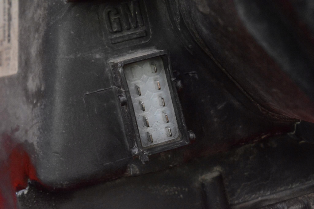 REFLEKTOR right light front lens XENON EU 93321055 OPEL MERIVA A 02-06
