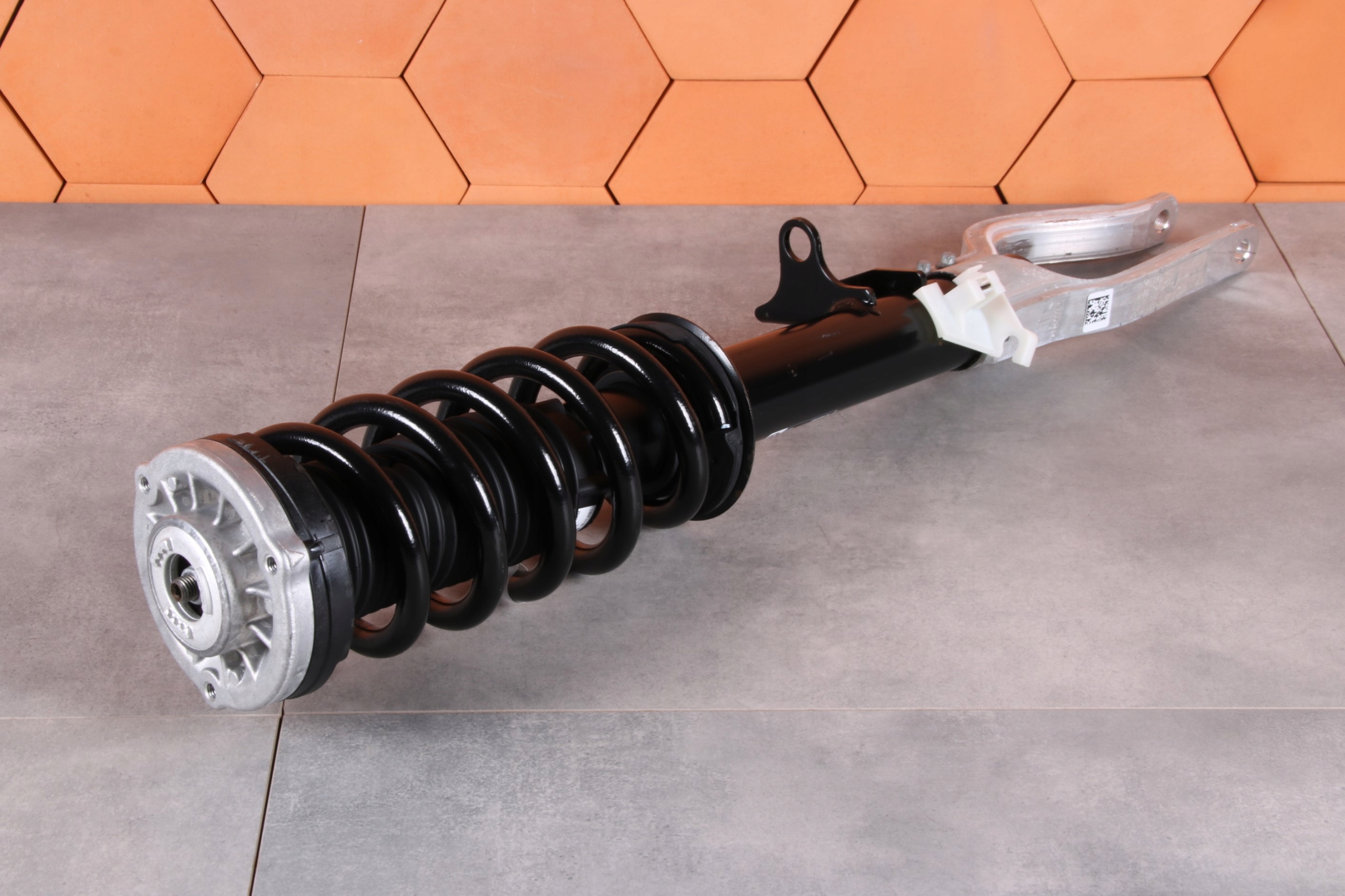 BMW iX I20 xDrive40 XE2 shock absorber right front front 6891994 31 km !!!