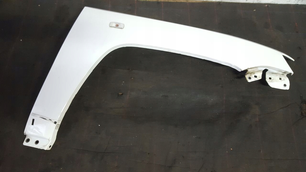 fender right front front PW7 Jeep Compass