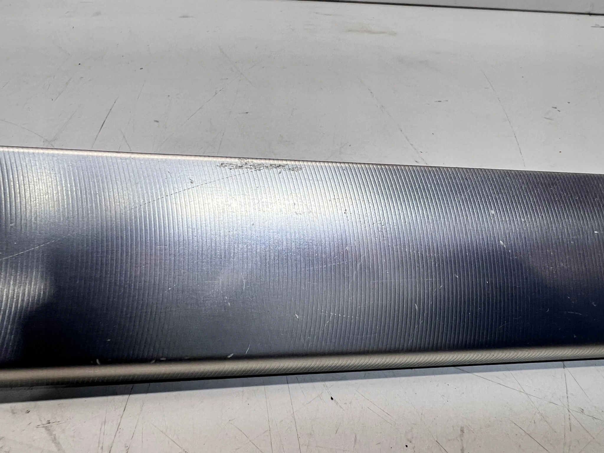 moulding DEKOR door right front AUDI A6 C6 4F0867410 wheel
