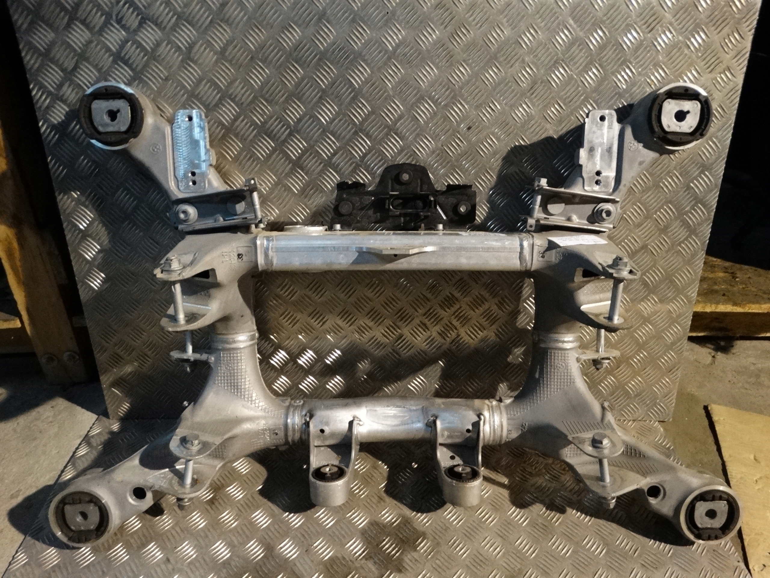 IDEALNY subframe rear ROLLS ROYCE RR4 RR5 RR6 1