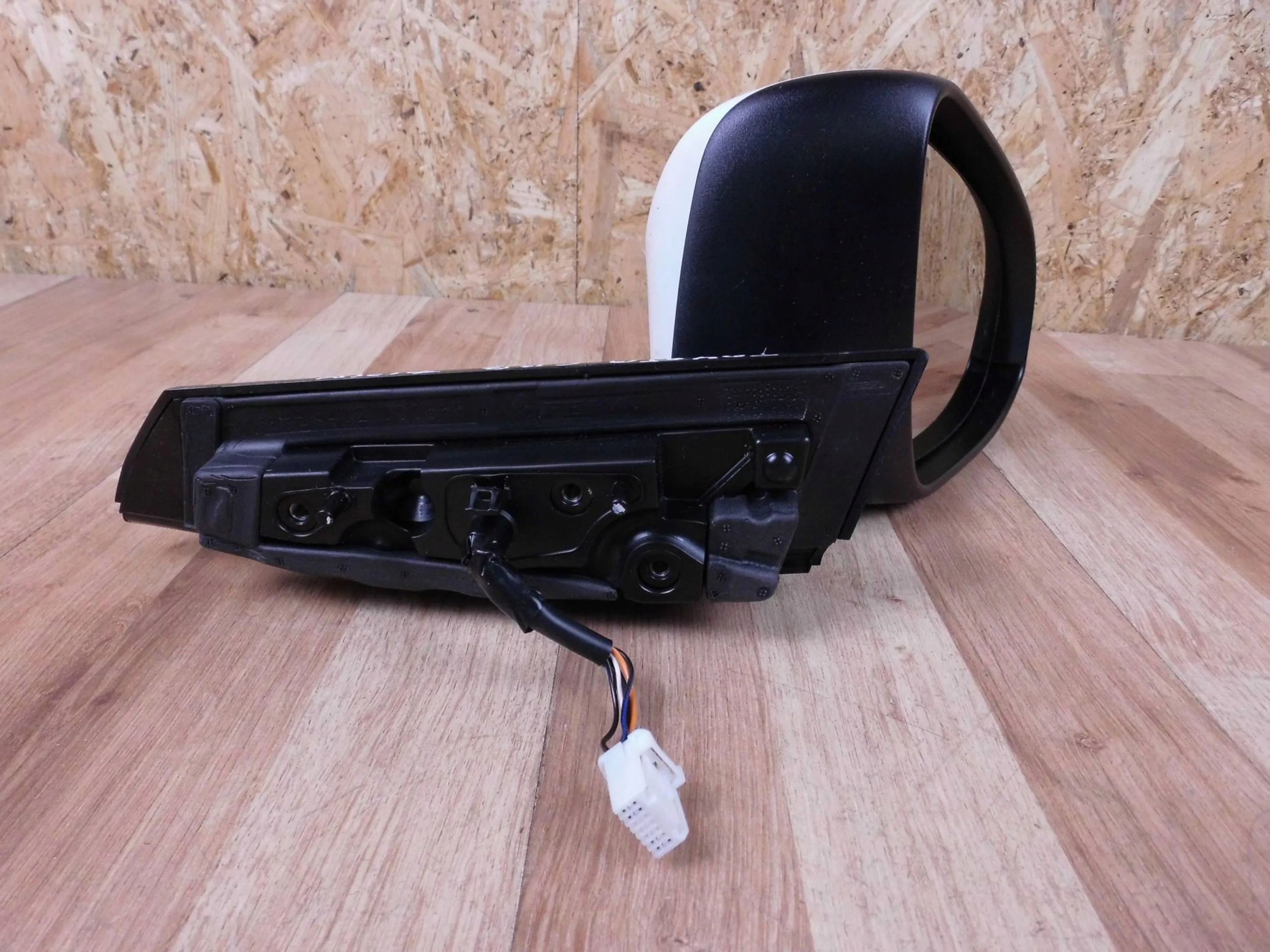 Toyota C-HR CHR mirror right 7-PIN - 048540