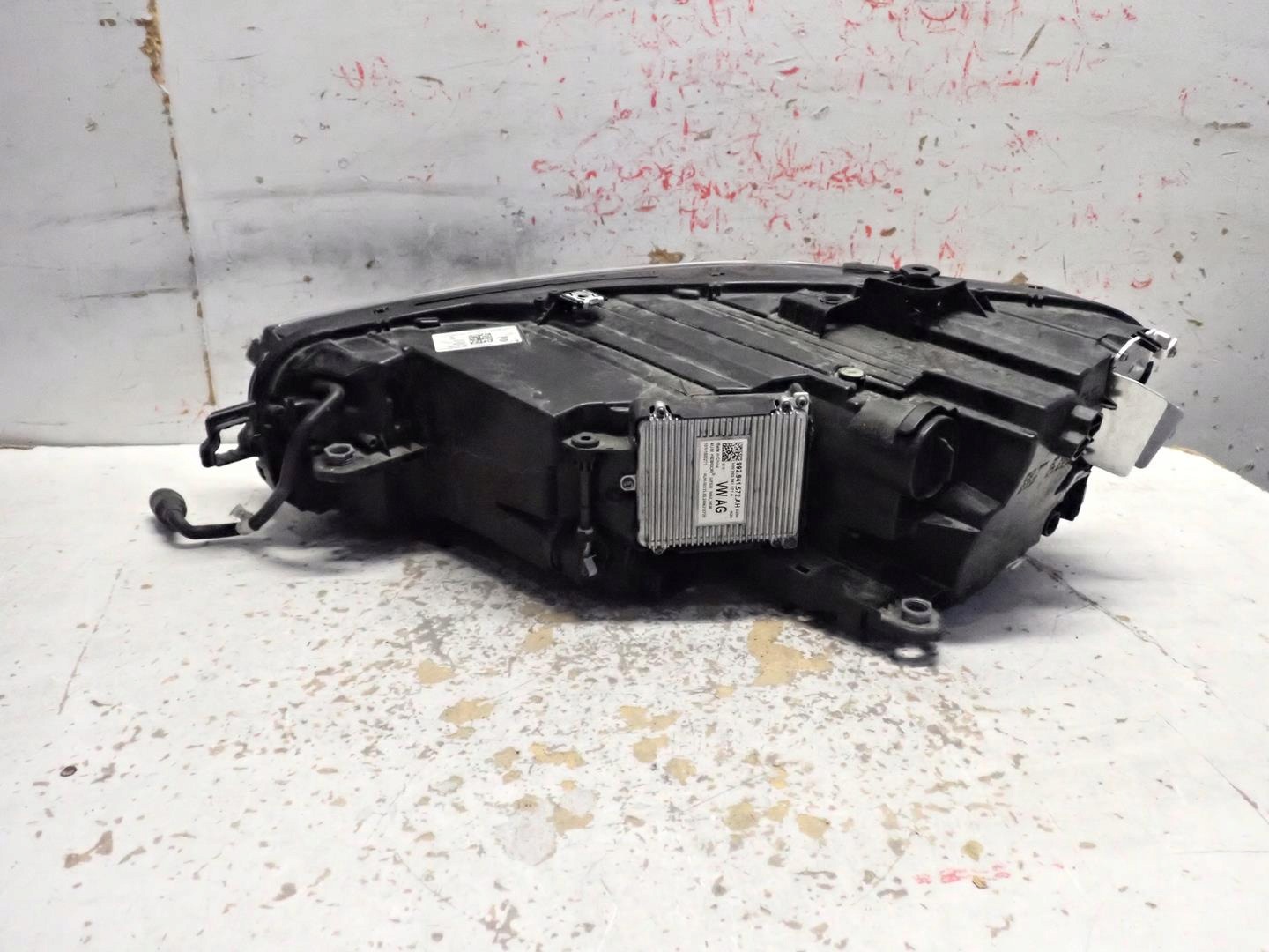 light front front right VW PASSAT B9 2023- FULL LED 3J1941036