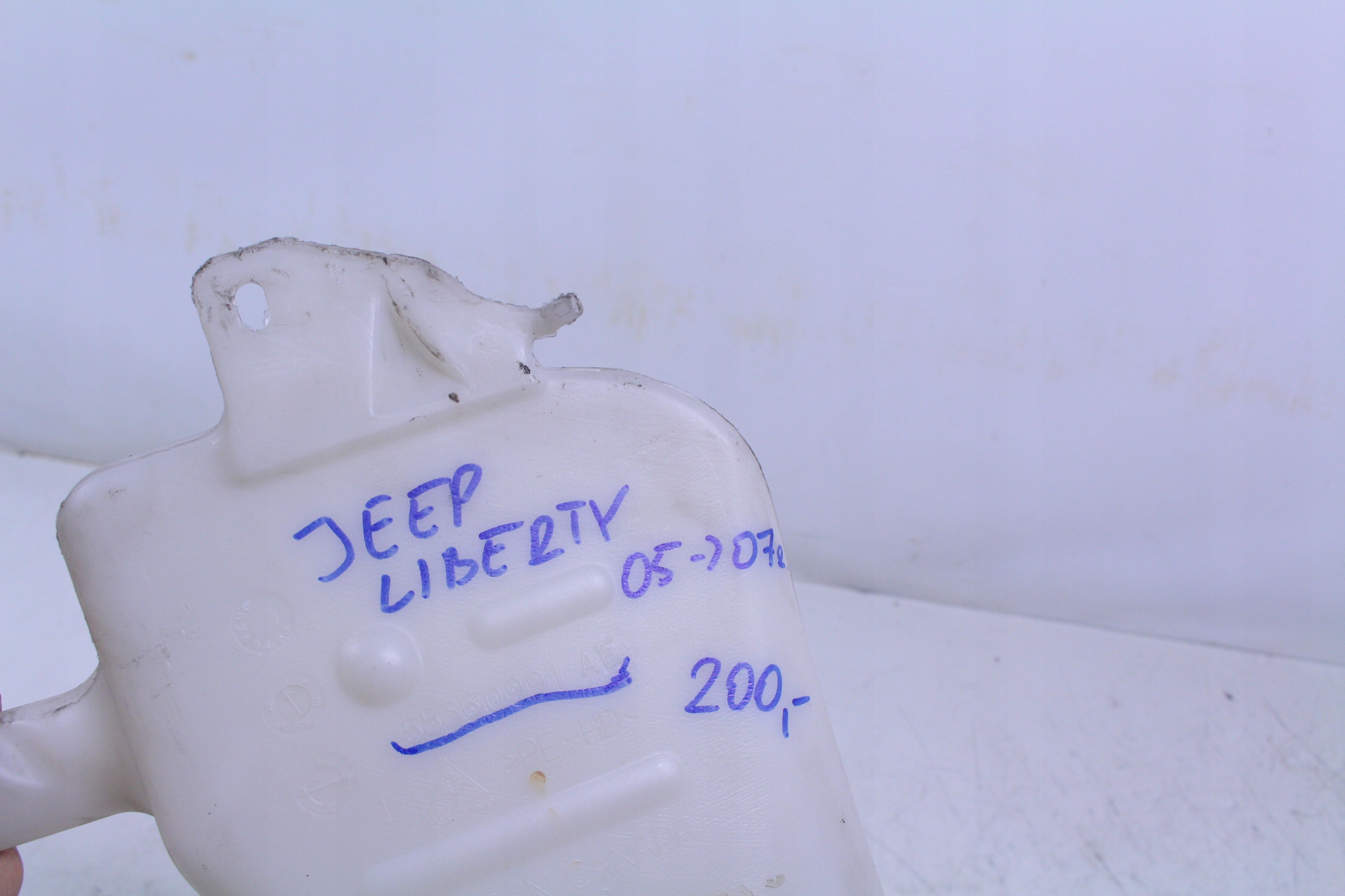 бачок омывателя LIBERTY 05-07 r