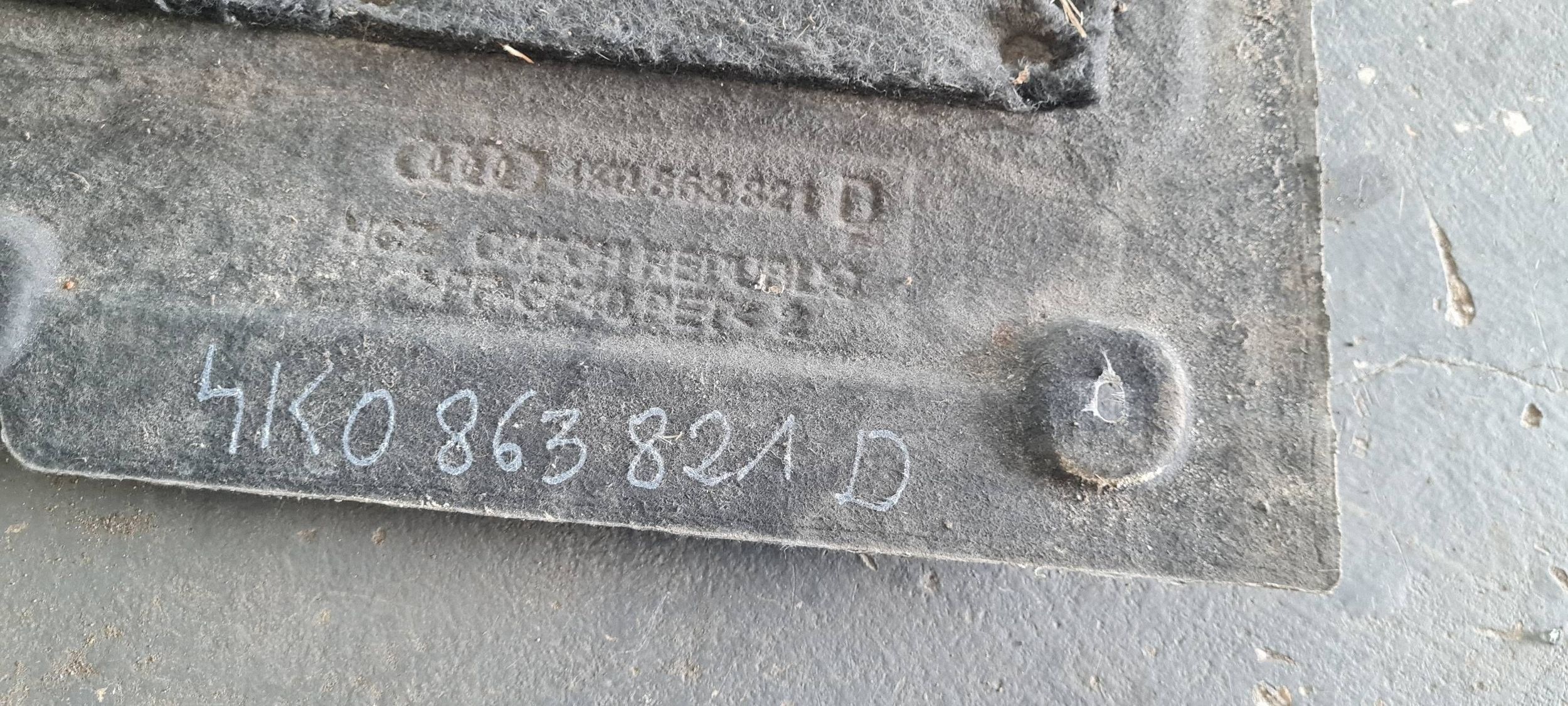 A6 C8 4K cover lower cover below engine of the engine 4K0863821D