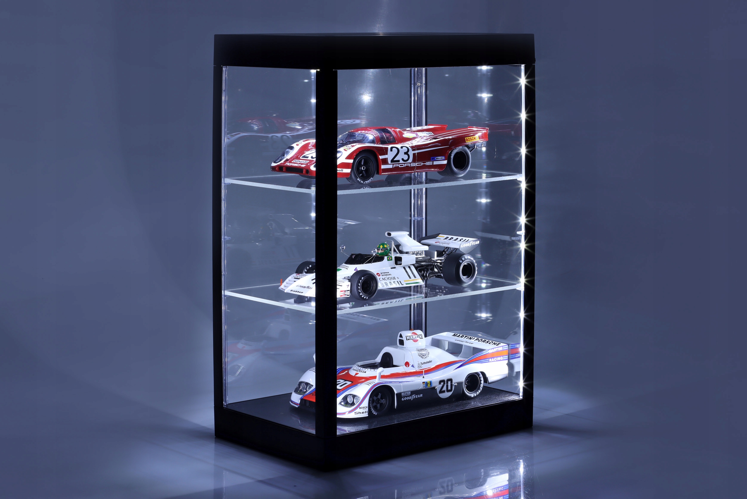 TRIPLE9 Akrylová 3úrovňová Vitrína z ośw.LED (Černá) 1:18