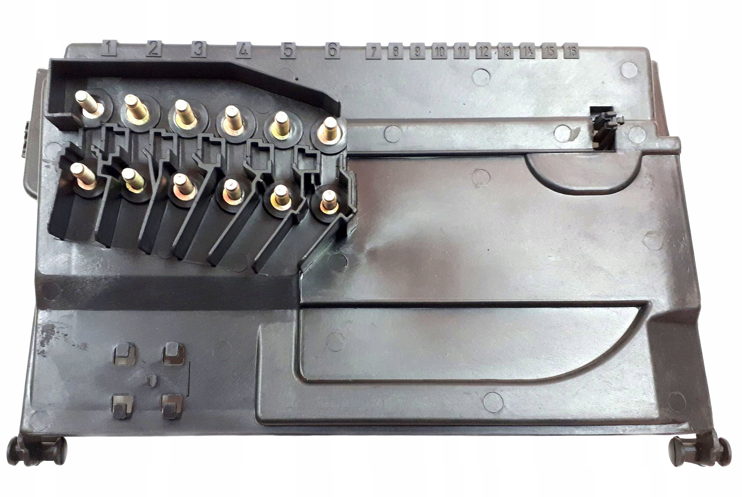 99370002002 - КРІПЛЕННЯ КРОНШТЕЙН ЗАПОБІЖНИКІВ SKODA 6Q0937550F