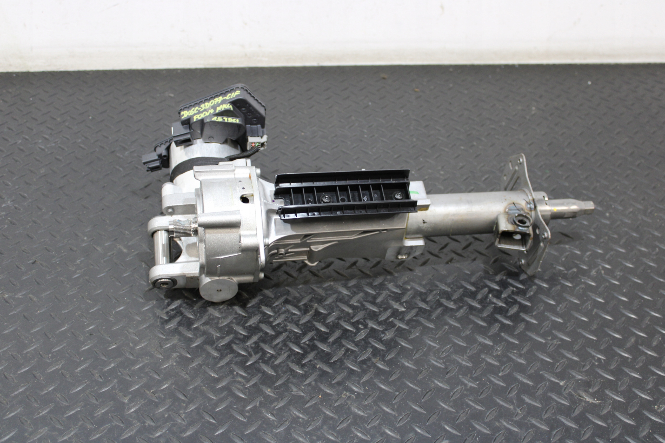 steering wheel rod control FORD FOCUS MK4 ST-LINE JX6C-3D077-C1F