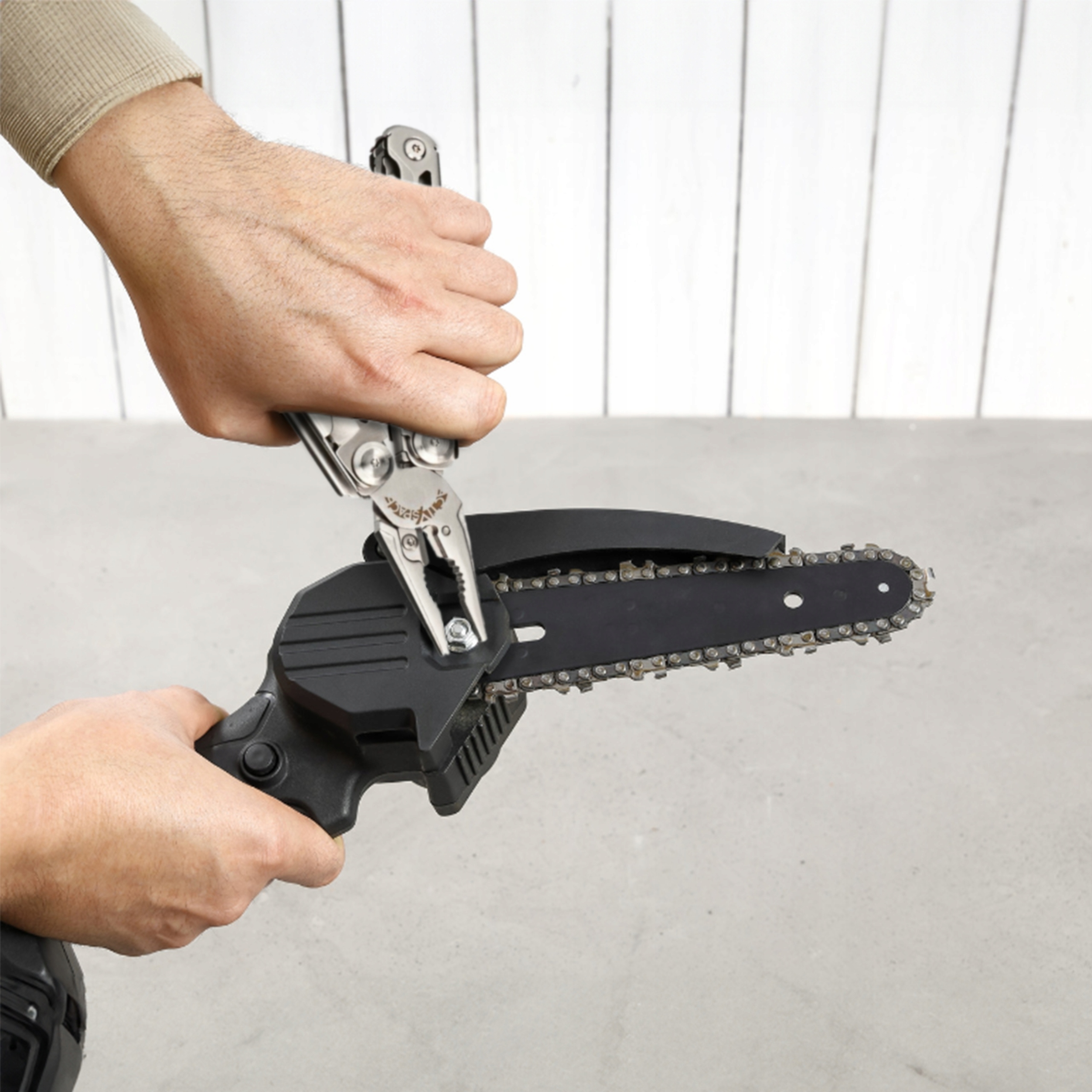 MULTITOOL NARZĘDZIE WIELOFUNKCYJNE ZESTAW + ETUI Długość po złożeniu 10.4 cm