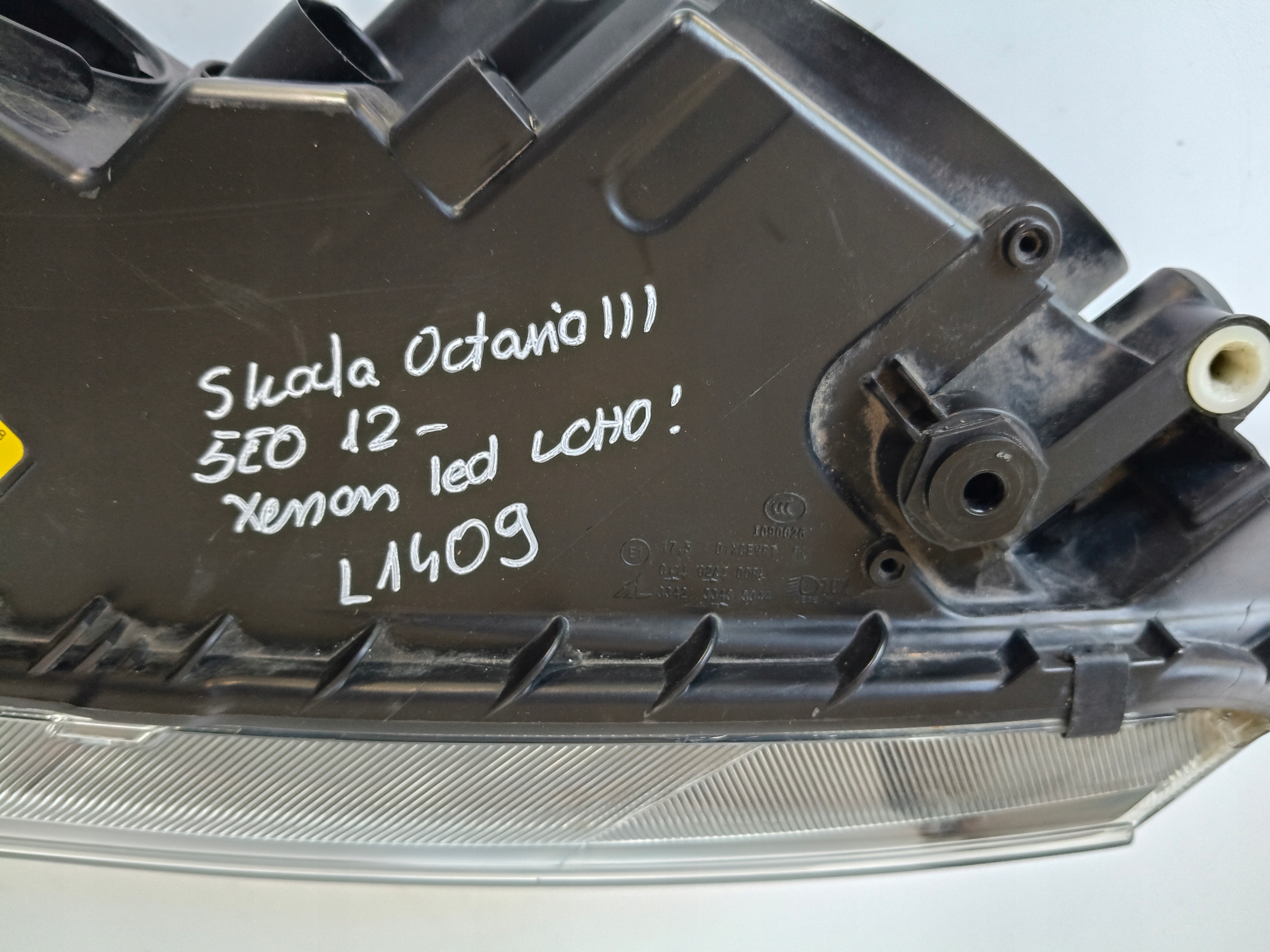 light left REFLEKTOR SKODA OCTAVIA III 3 5E 5E0 12-16 XENON LED