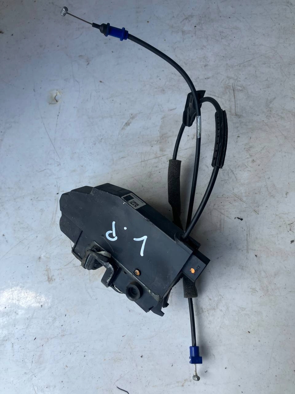 lock door left front CITROEN C4 PICASSO II 9805635580