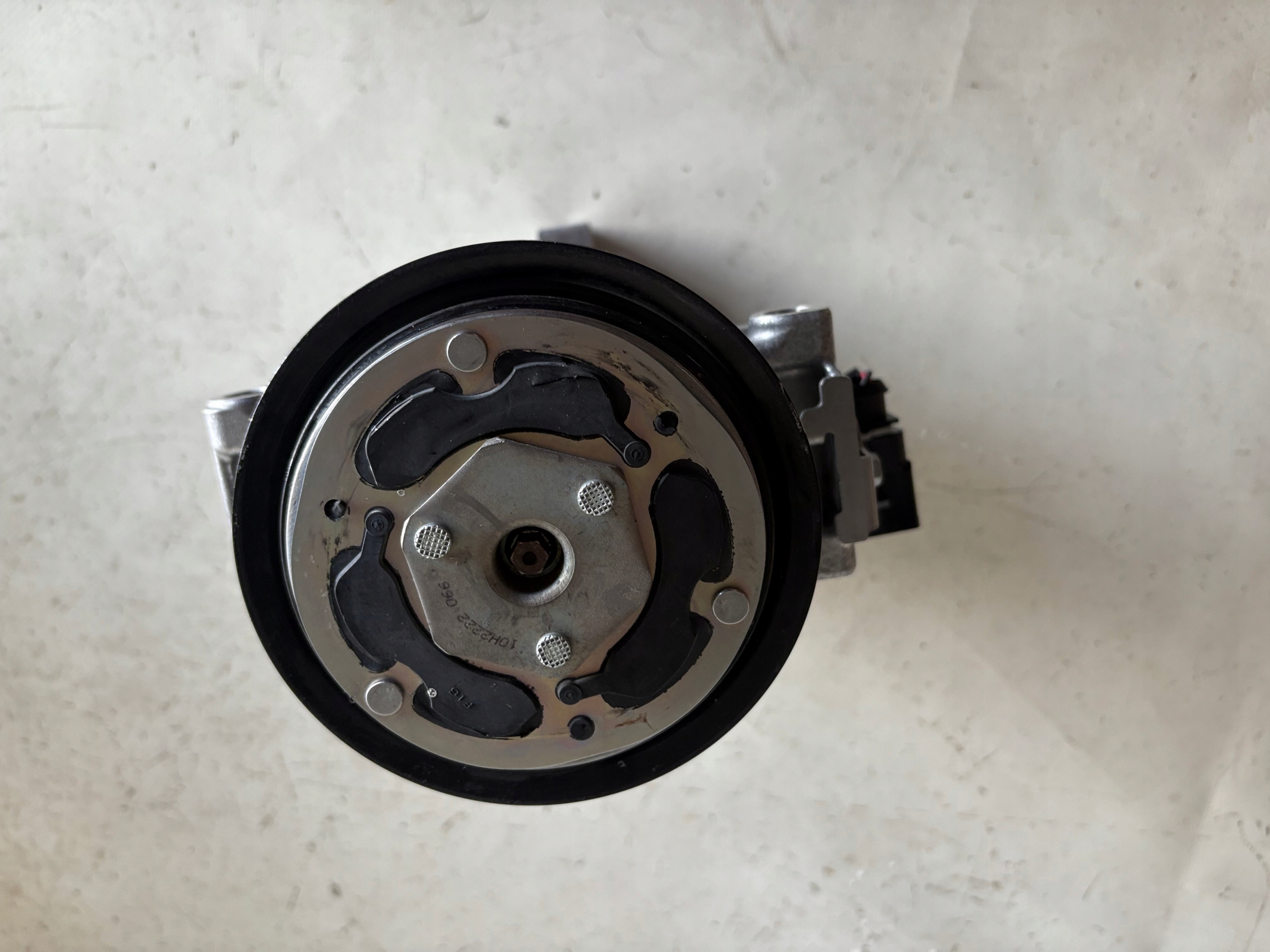 Audi RS7 компрессор кондиционера 4K0816803J