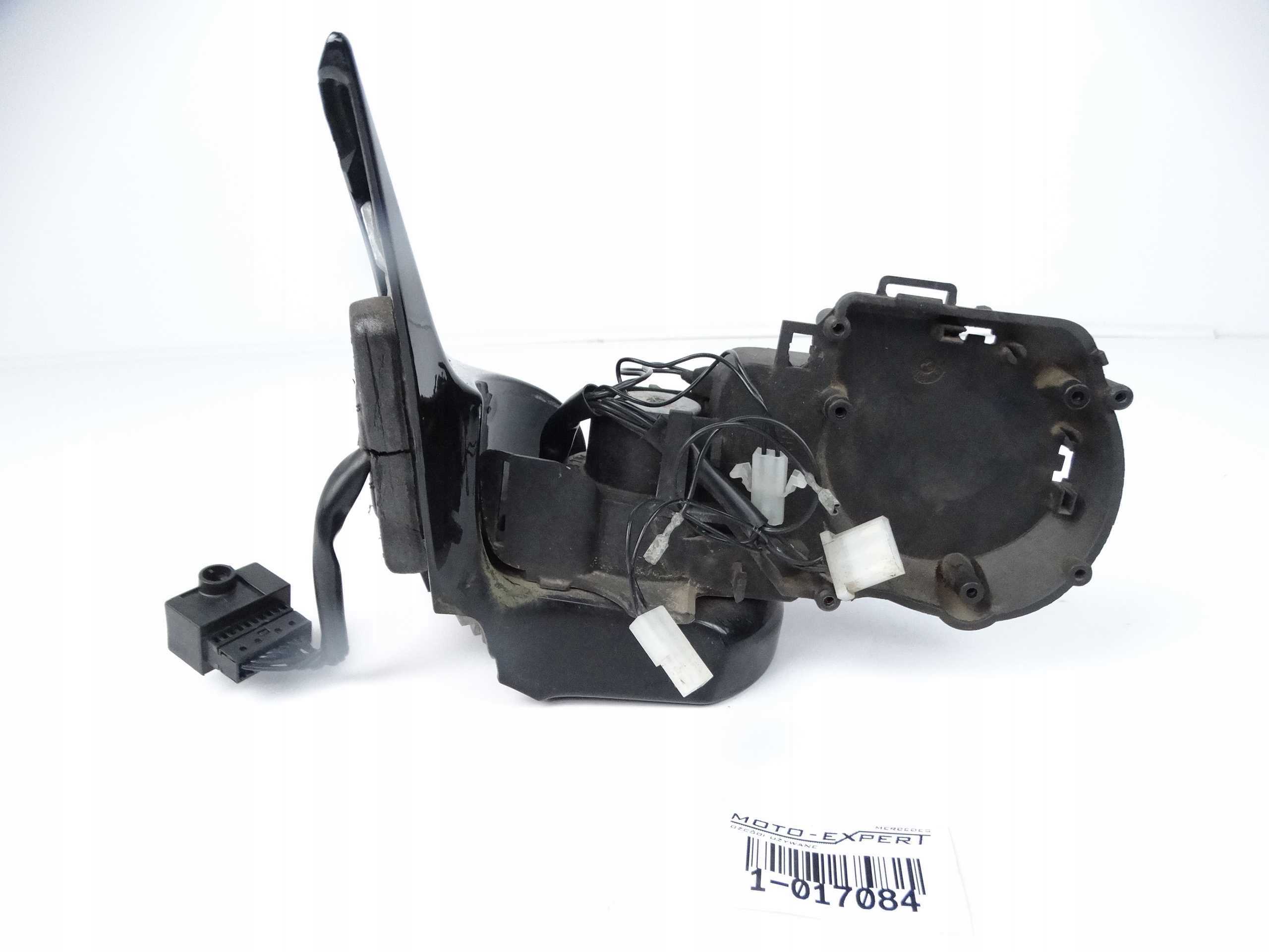 Mercedes CLK W209 STELAŻ LUSTERKA PRAWY