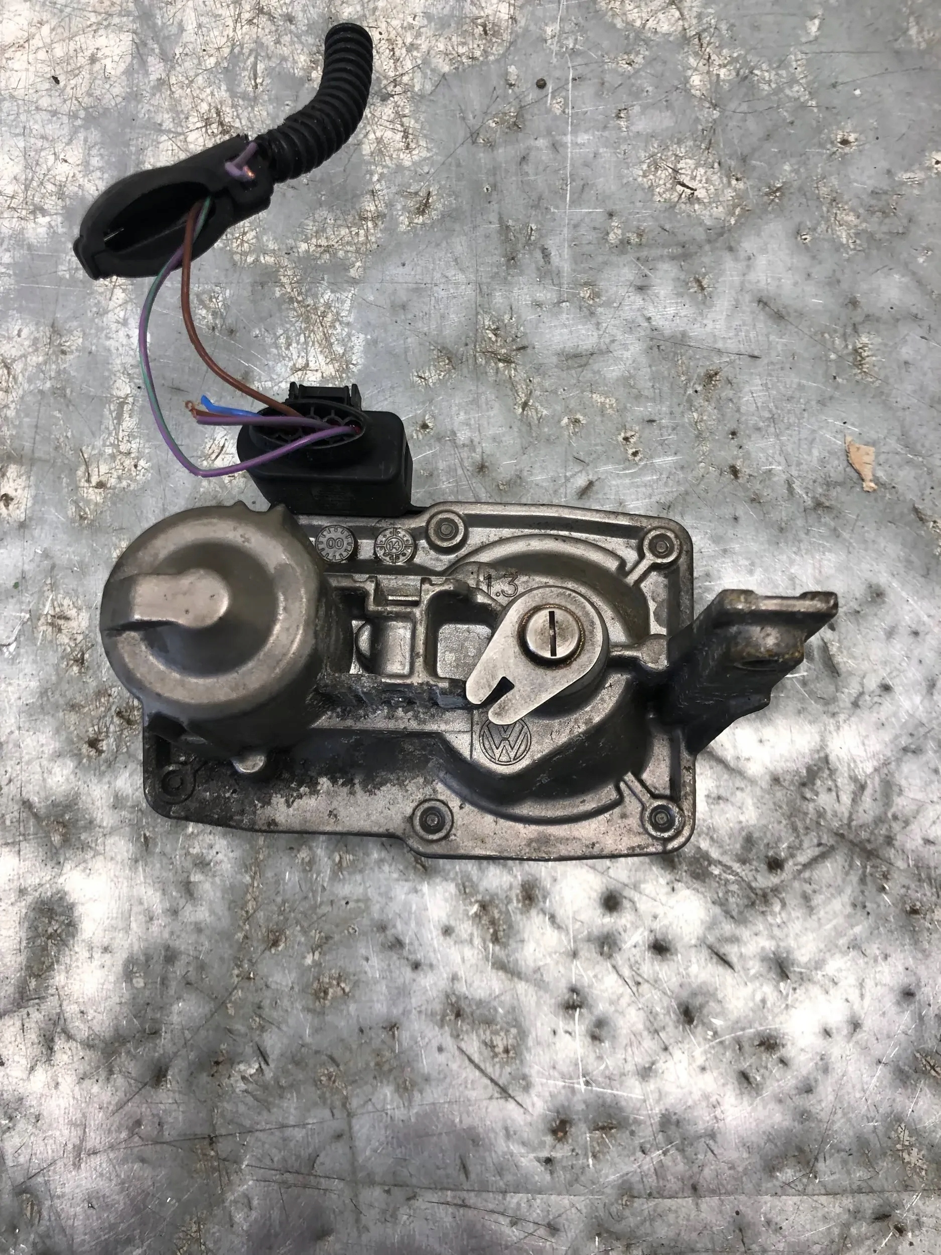 Sensor PRZEPUSTNICY SKODA OCTAVIA III VRS 5Q0253691H