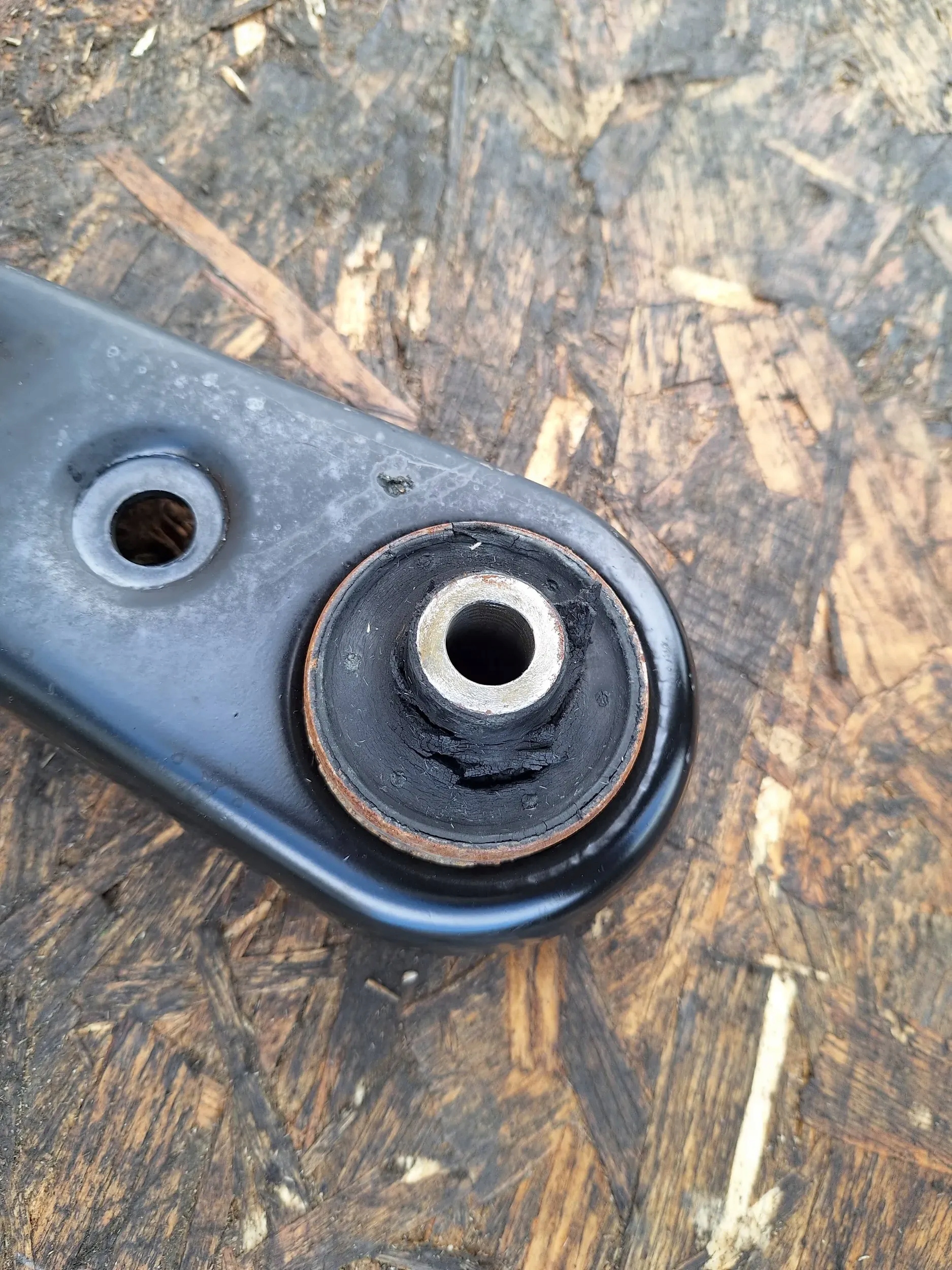 arm right SUZUKI SX4 06-14 replacement