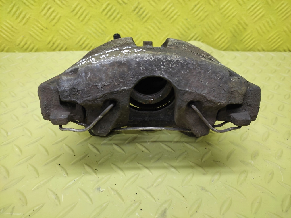 OPEL ZAFIRA A 2.2 DTI caliper right front