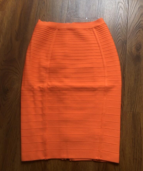 SPÓDNICA MIDI BANDAŻOWA PROSTA OBCISŁA DOPASOWANA Materiał dominujący rayon