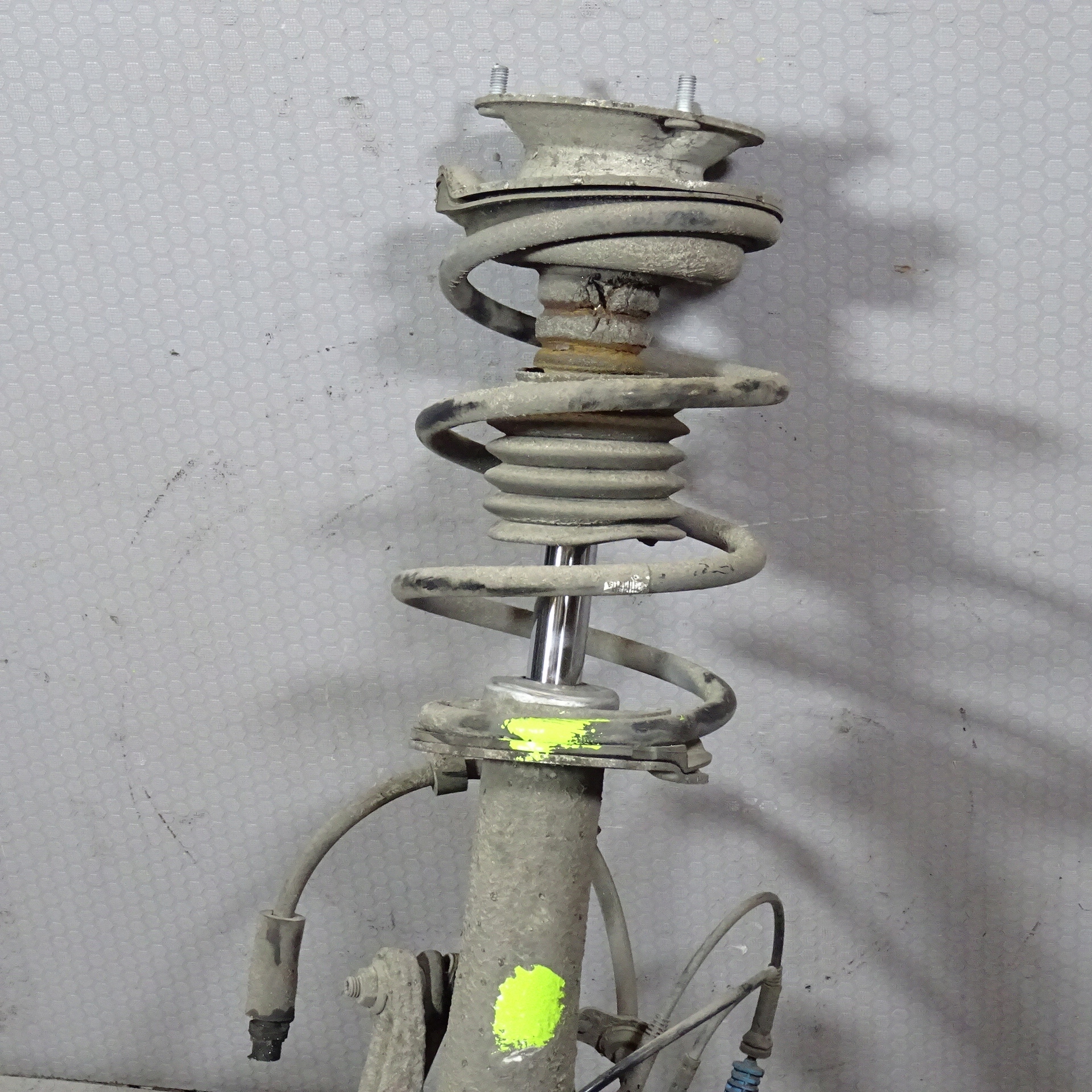 BMW SERIA 5 E60 E61 2.0i MCPERSON left complete