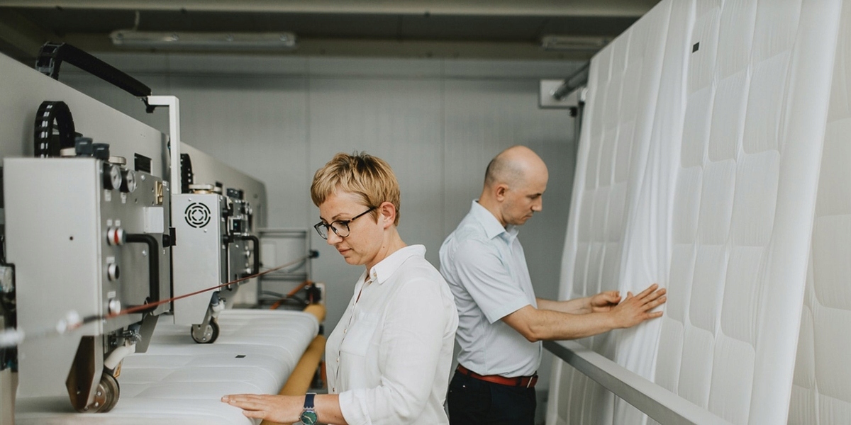 Kołdra MERINO WOOL 180x200 - 1.600g Inter Widex Płeć chłopcy dziewczynki