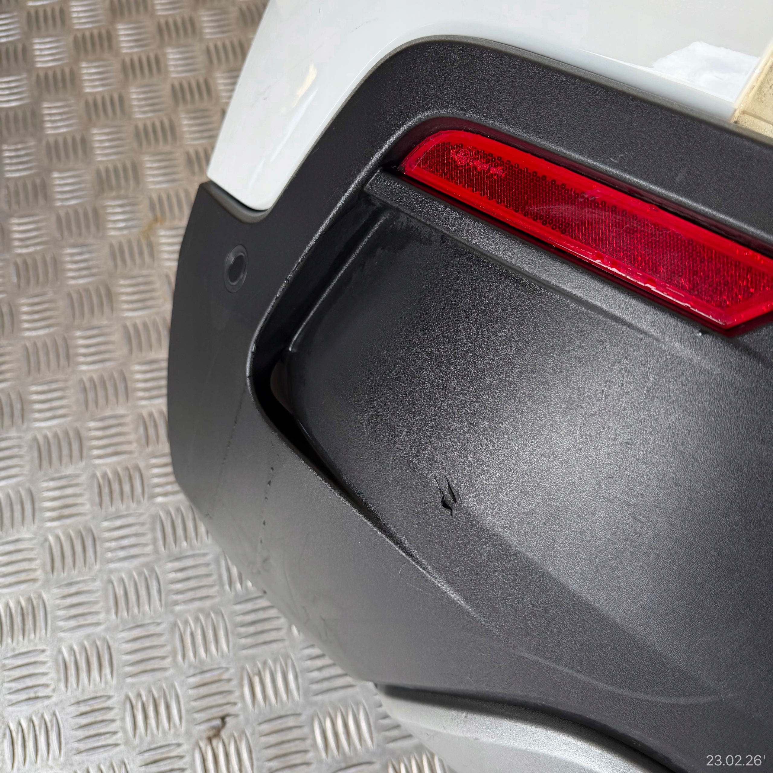bumper rear complete JEEP AVENGER 2023 ROK 6 PDC