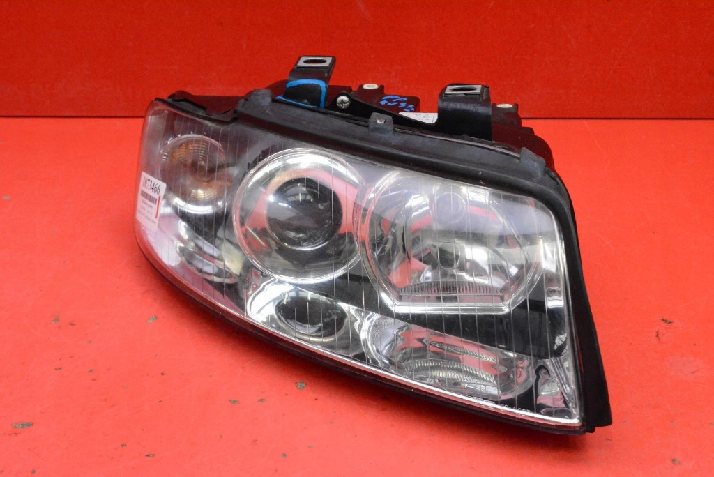 REFLEKTOR right light front EU AUDI A4 B6 00-05