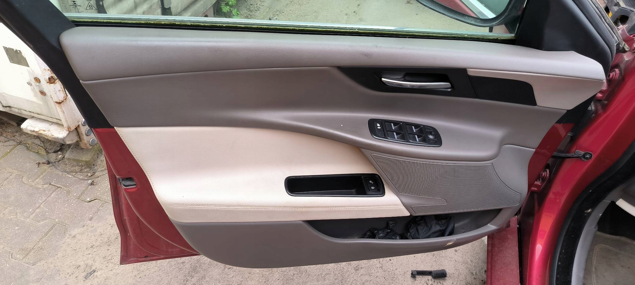 door left front LRC JAGUAR XE X760 2.0 D