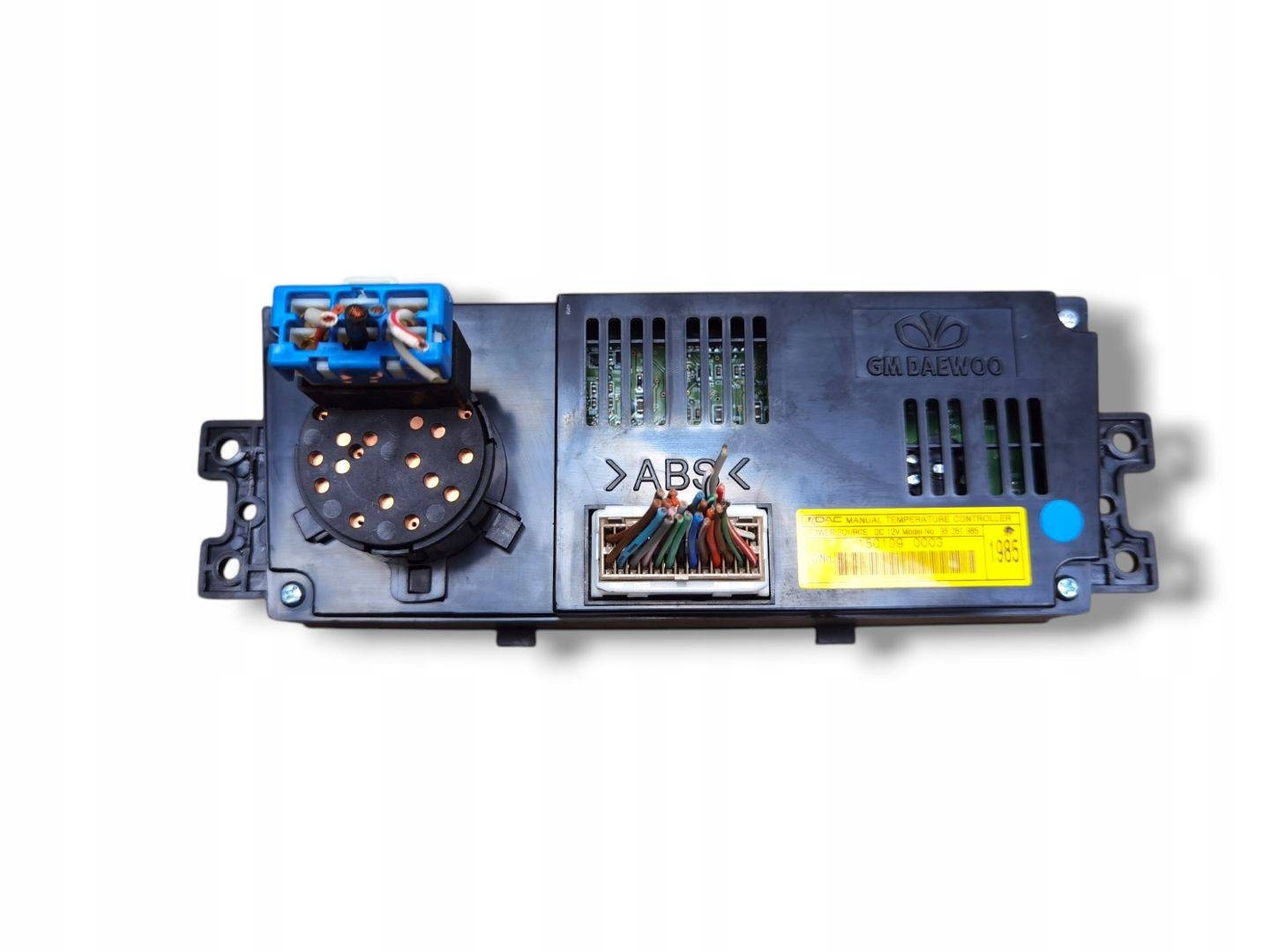 vezérlö panel a klímának Opel Antara facelift 2015 95261985