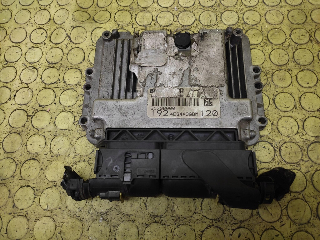 FIAT STILO control unit of the engine 51798000