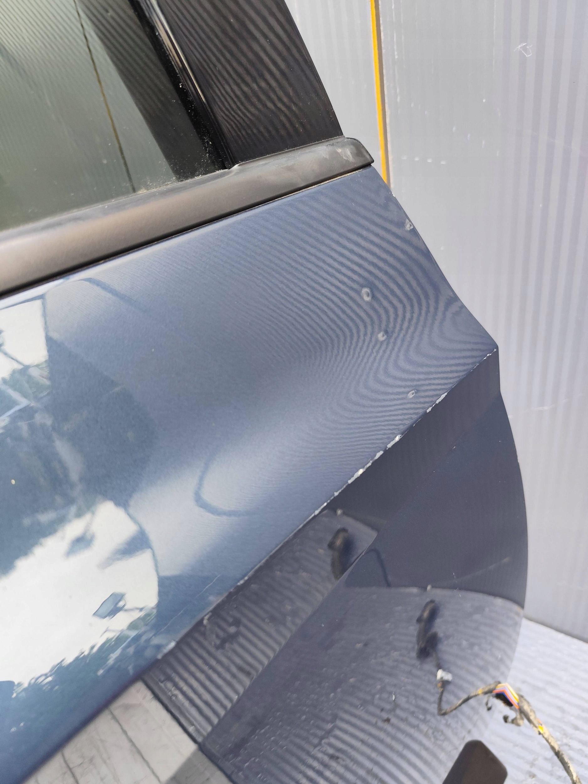 HYUNDAI TUCSON IV door rear part right complete