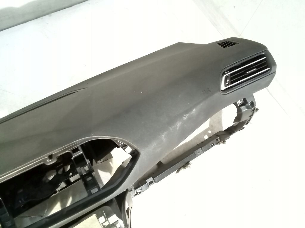 Peugeot 308 II T9 dashboard instrument panel console 98030808ZD