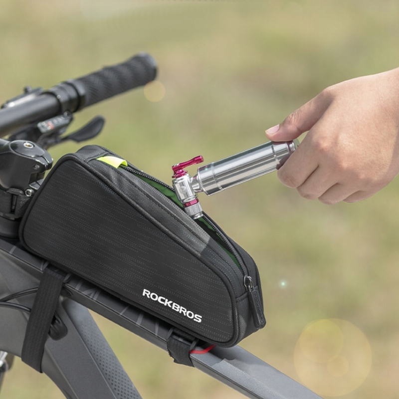 WODOODPORNA TORBA ROWEROWA NA RAMĘ ROWER TOREBKA Model MINI TORBA NA RAMĘ SASZETKA