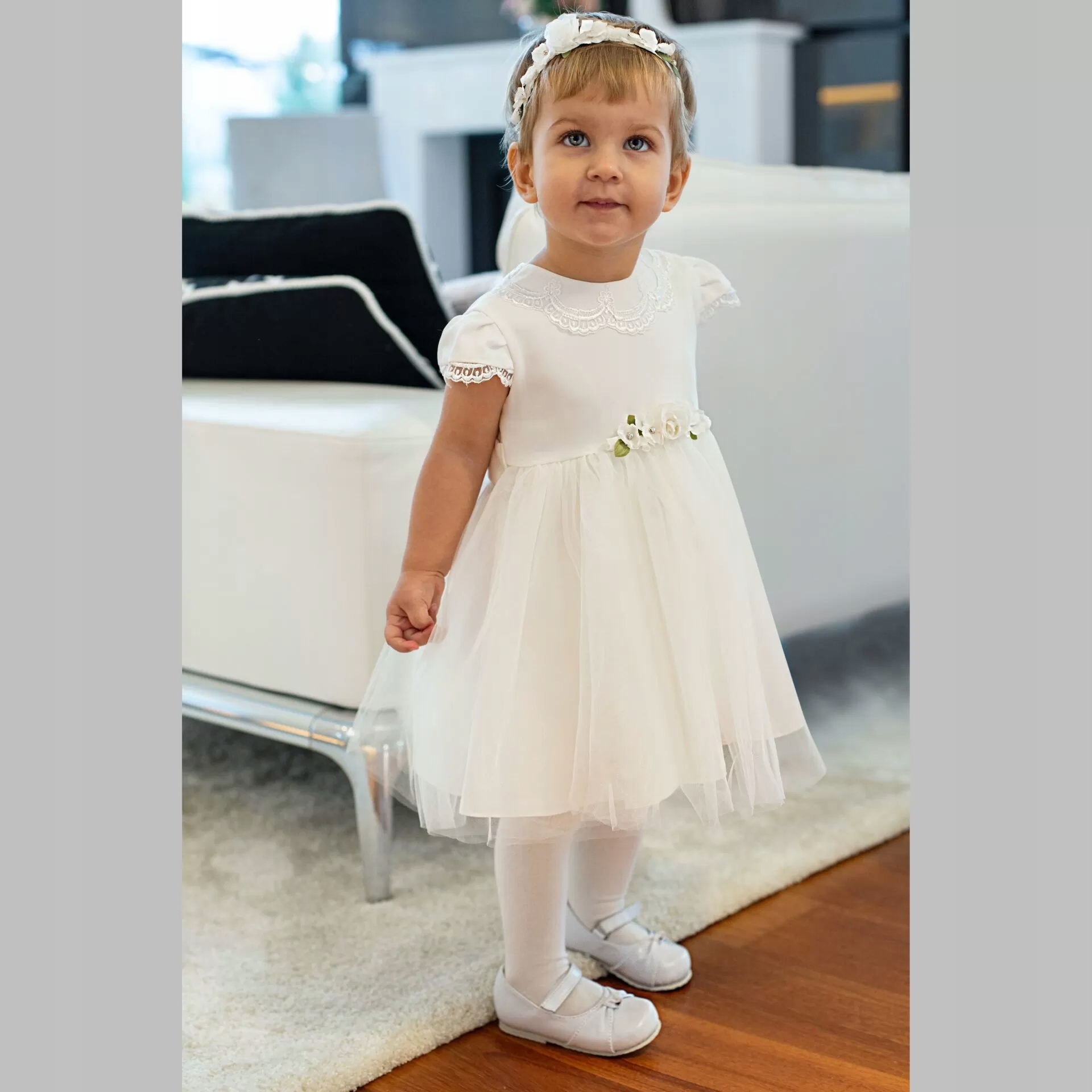 SUKIENKA STELLA ECRU Z KRÓTKIM RĘKAWEM - 74