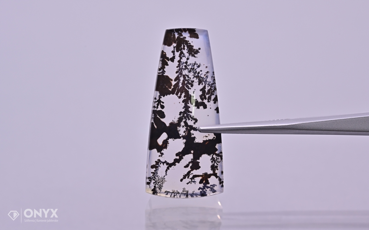 Dendritový křemen nepravidelná dlažba 35x16 mm