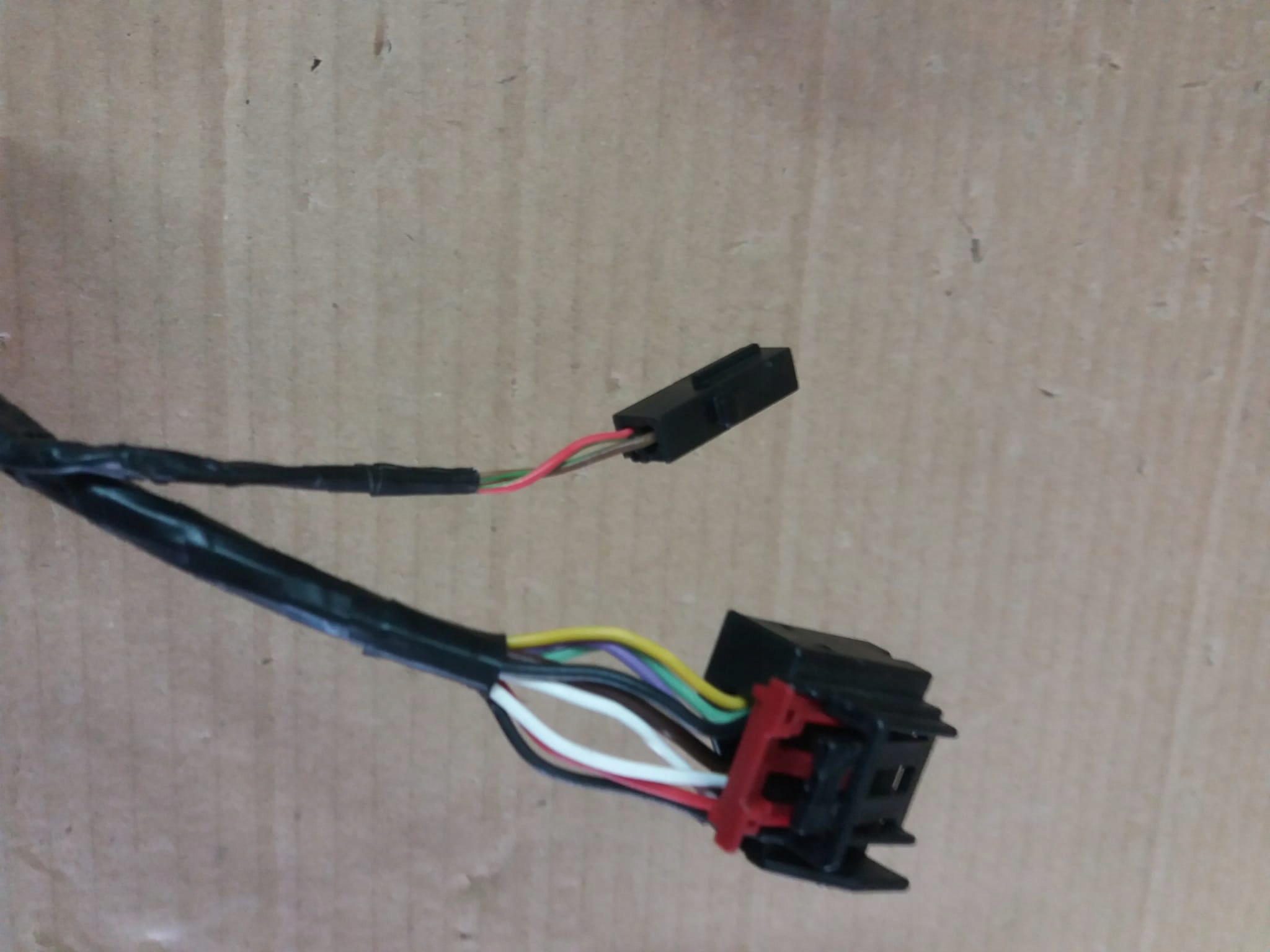 SEAT ATECA PRAWE SKŁADANE ASYSTENT (9+2) 11 PIN EU Tryb pracy elektryczny