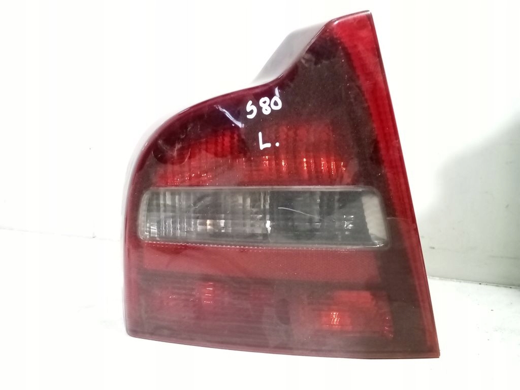 volvo S80 и фонарь левый
