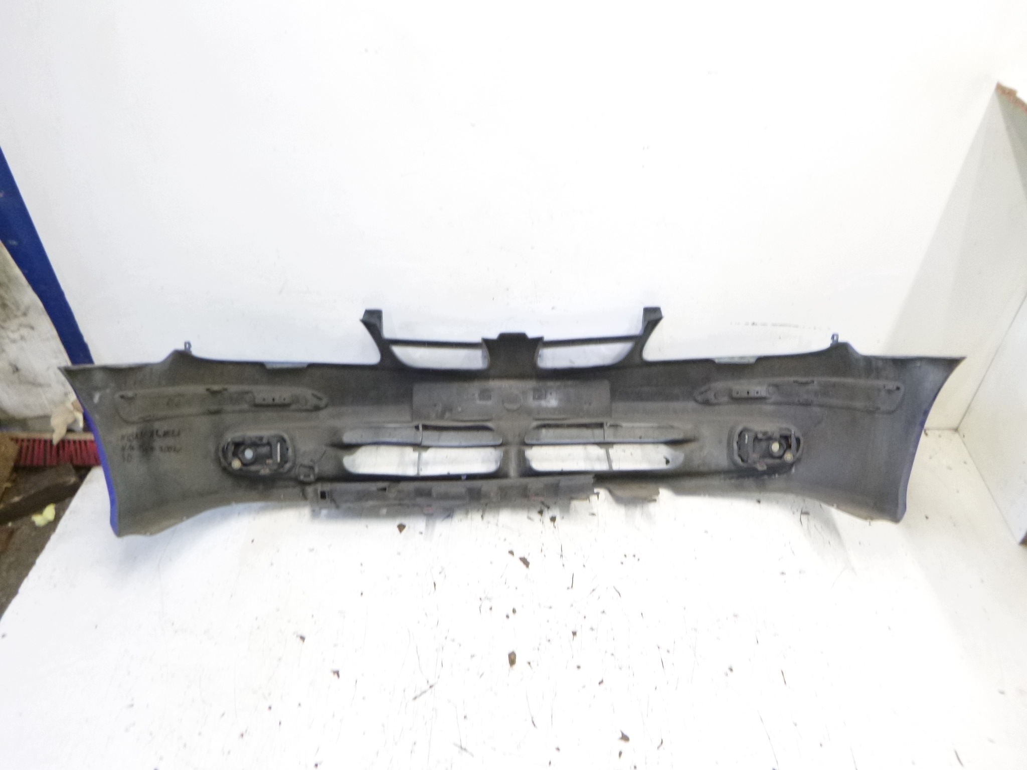 front bumper NISSAN ALMERA N16 00-06 BV4
