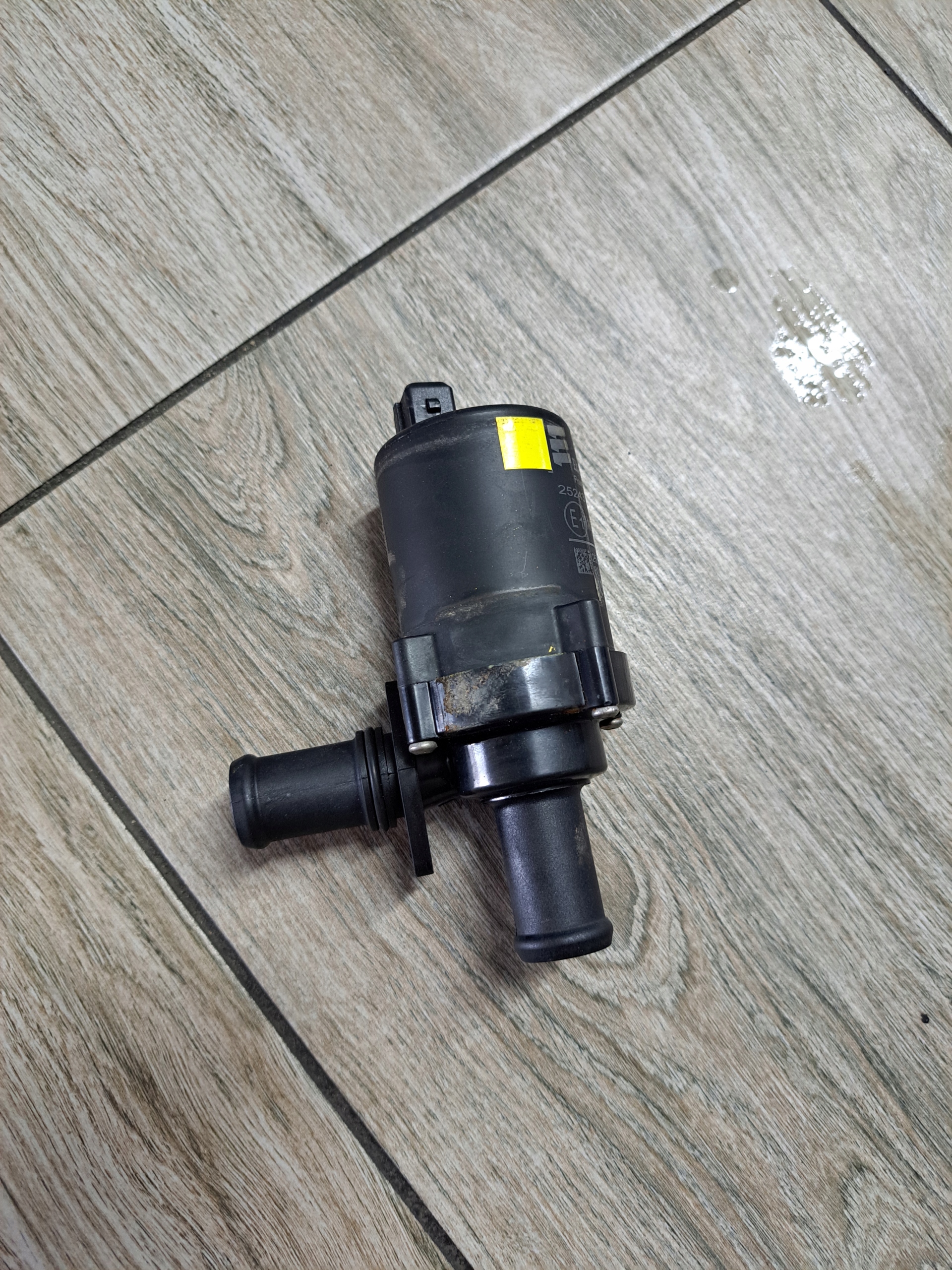 POMPKA POMPA WODY WEBASTO WEBASTA EBERSPACHER FORD F-MAX CARGO