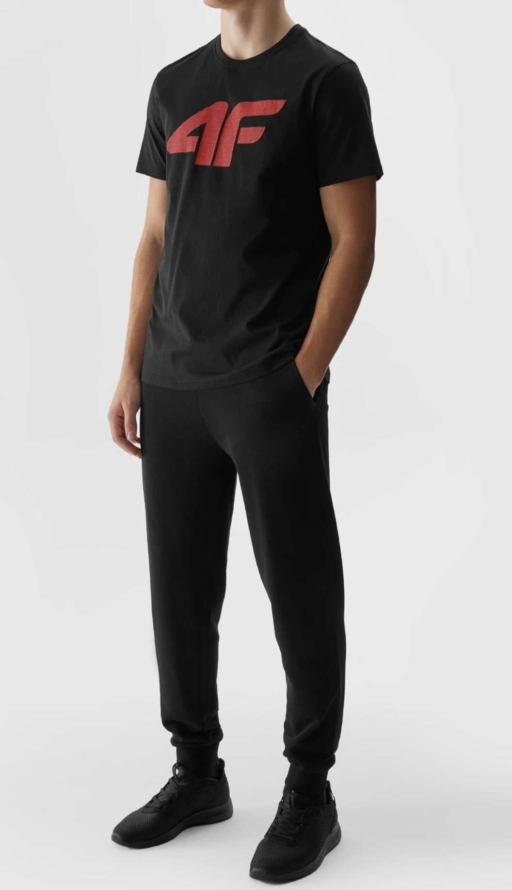 NOWE MĘSKIE SPODNIE DRESOWE 4F JOGGERY 4FWSS24TTROM603-20S r.S Marka 4F