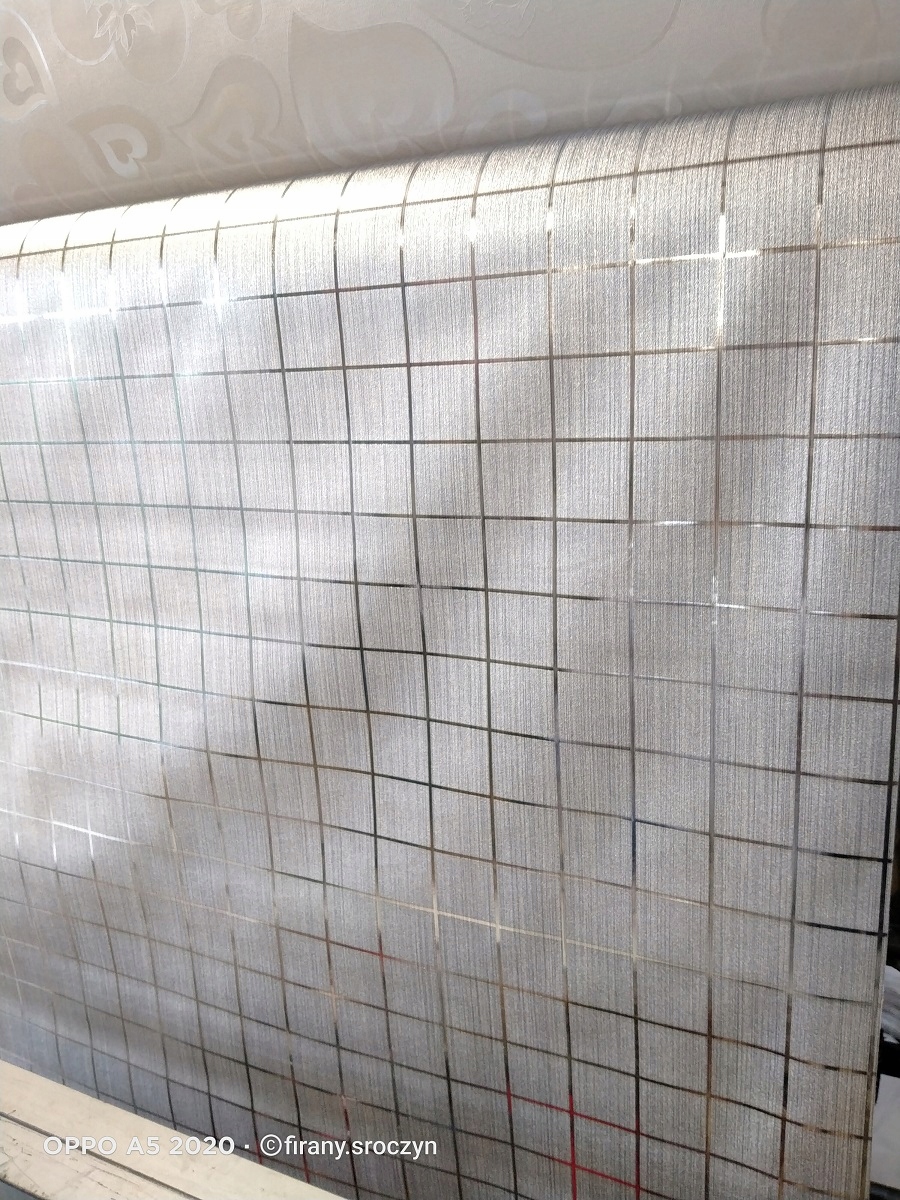 Cerata METALIZOWANA 3D KWADRATY metry OBRUS 140 Typ obrus