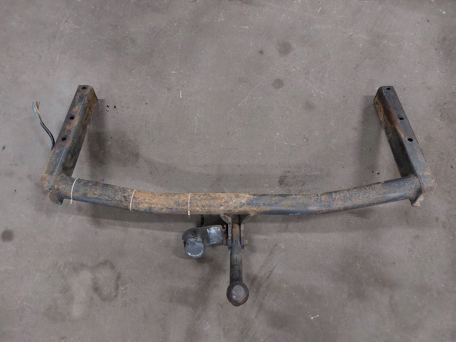 tow + TABLICZKA + bundle VOLKSWAGEN PASSAT B5 KOMBI