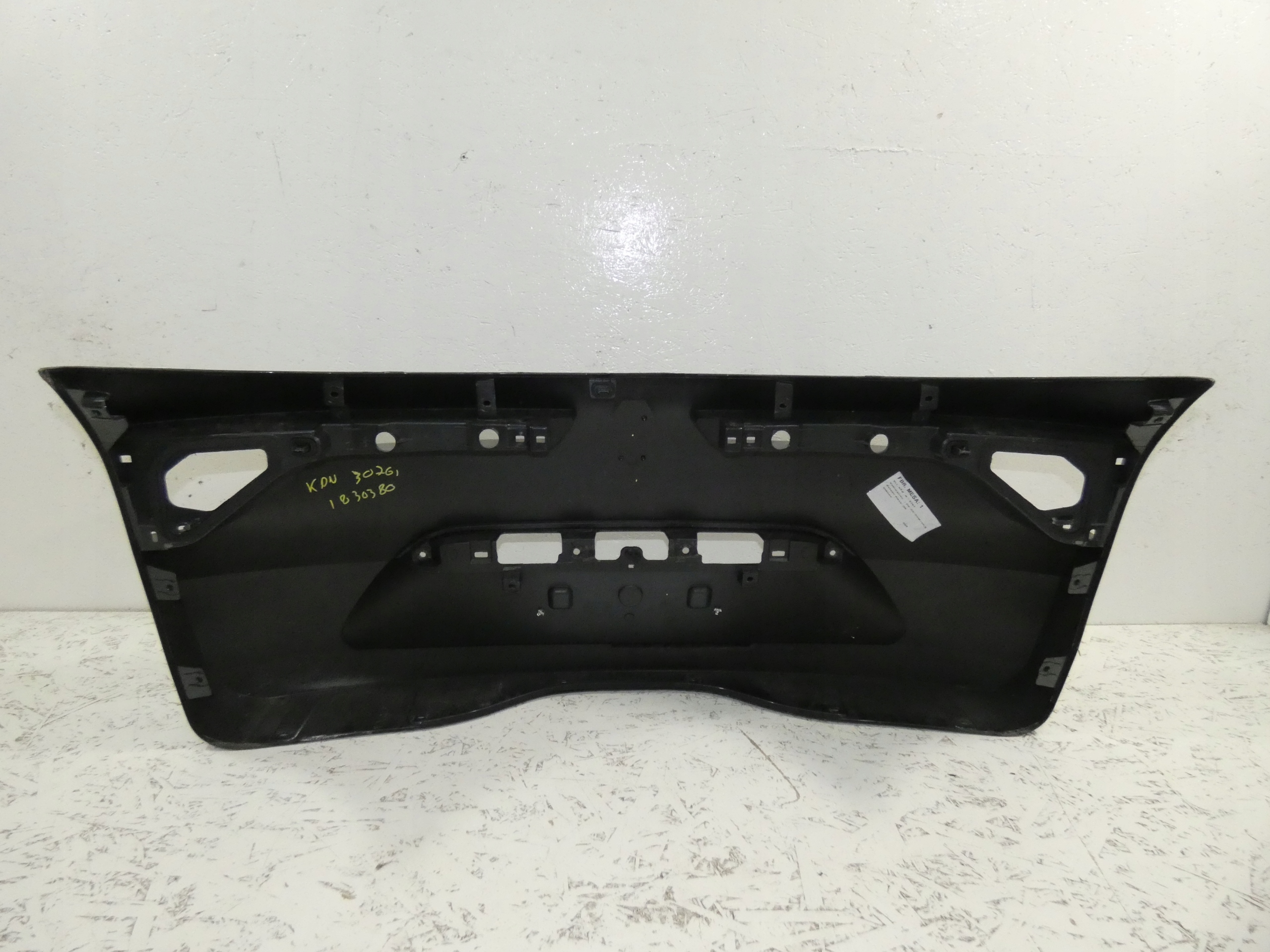 Renault Megane IV kombi cap bonnet rear part