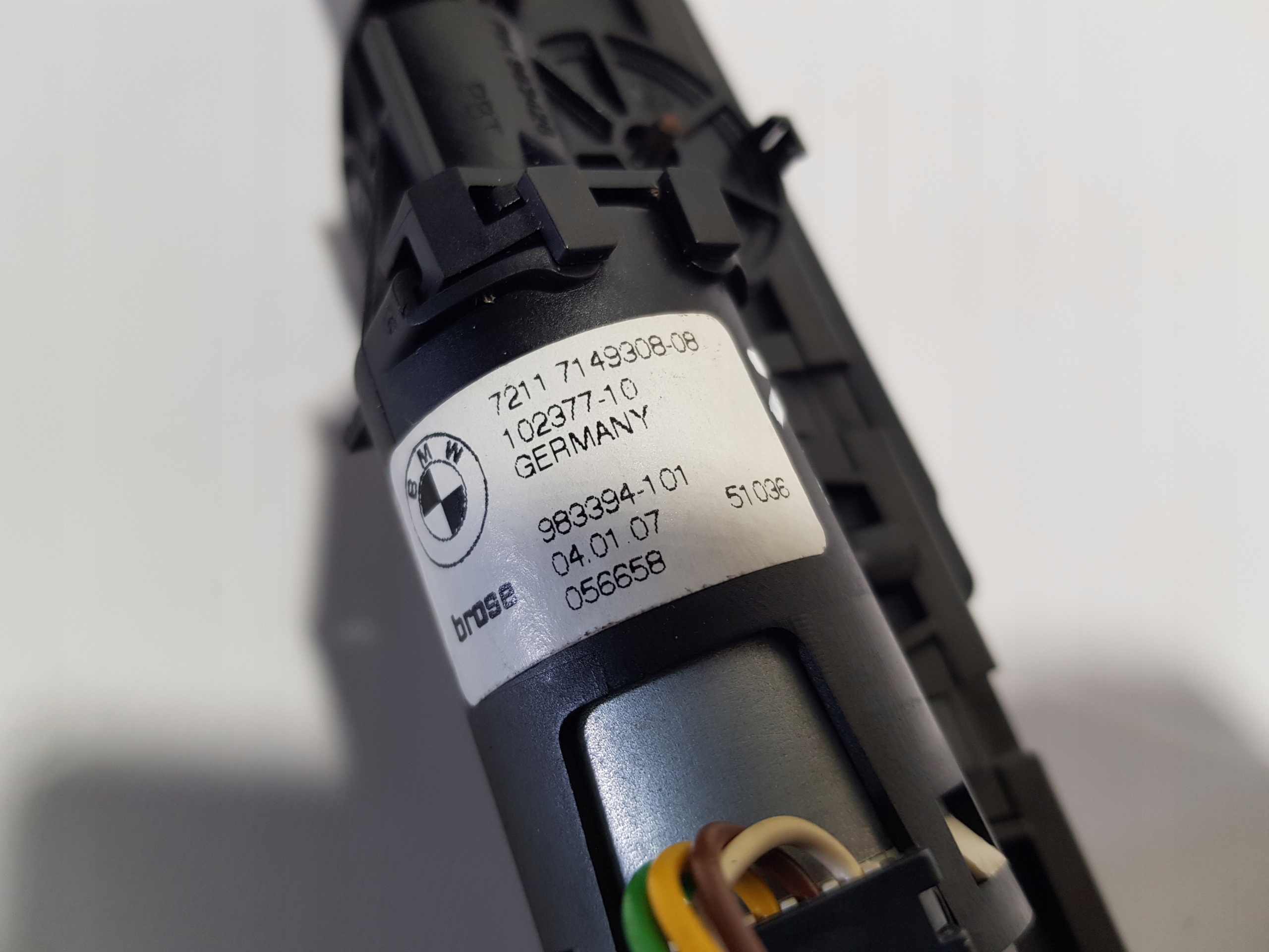 PODAJNIK OSSATURA Destra Destro BMW E92 7149308