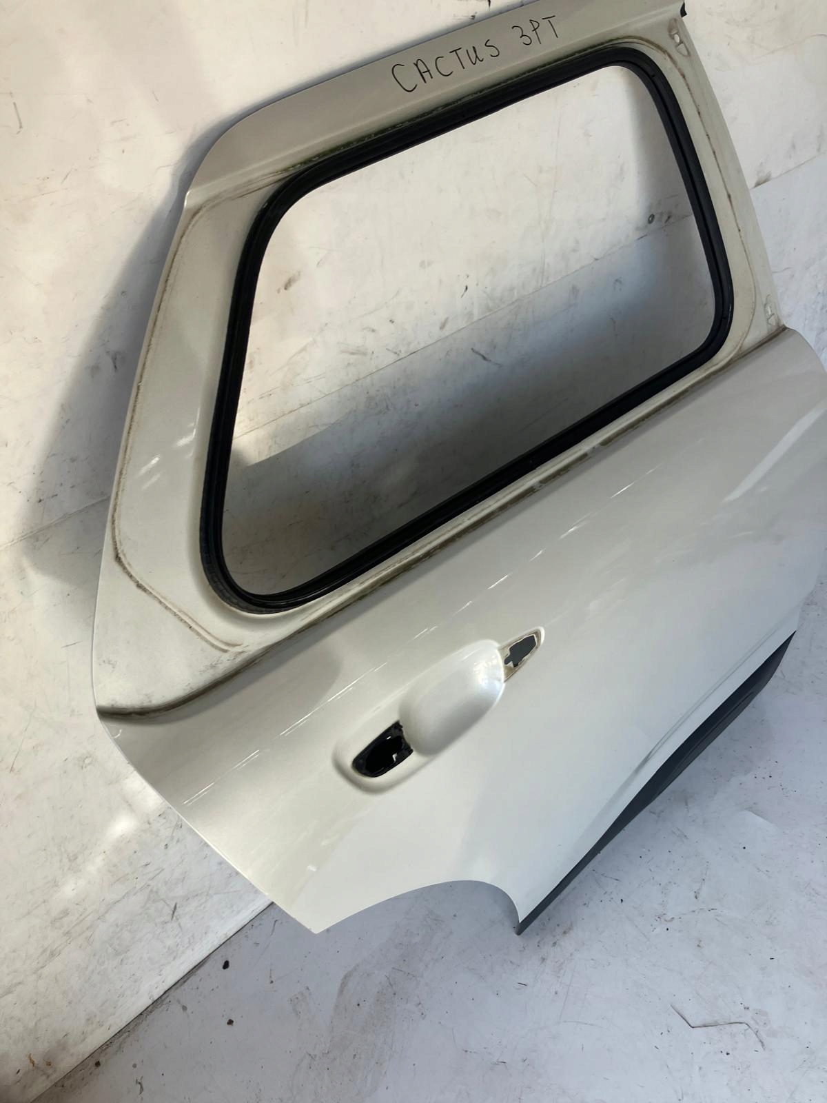 Tür rechts heck CITROEN C4 CACTUS LIFT PERLA EFCD
