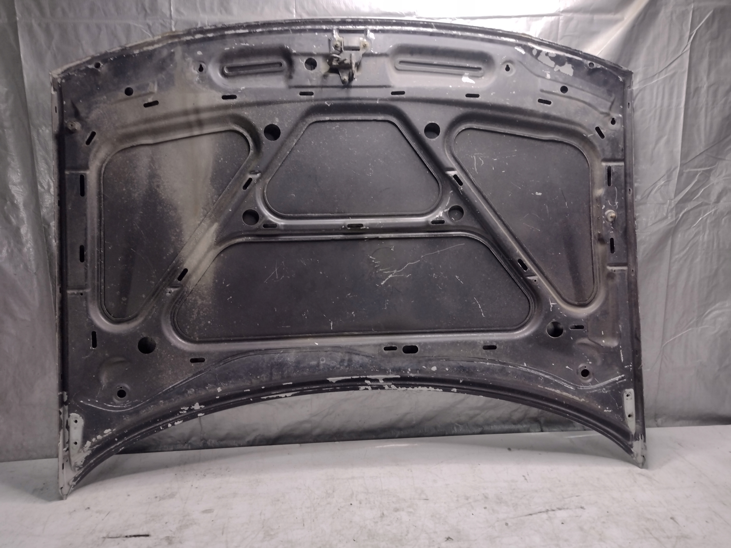 kapota Audi A3 8L