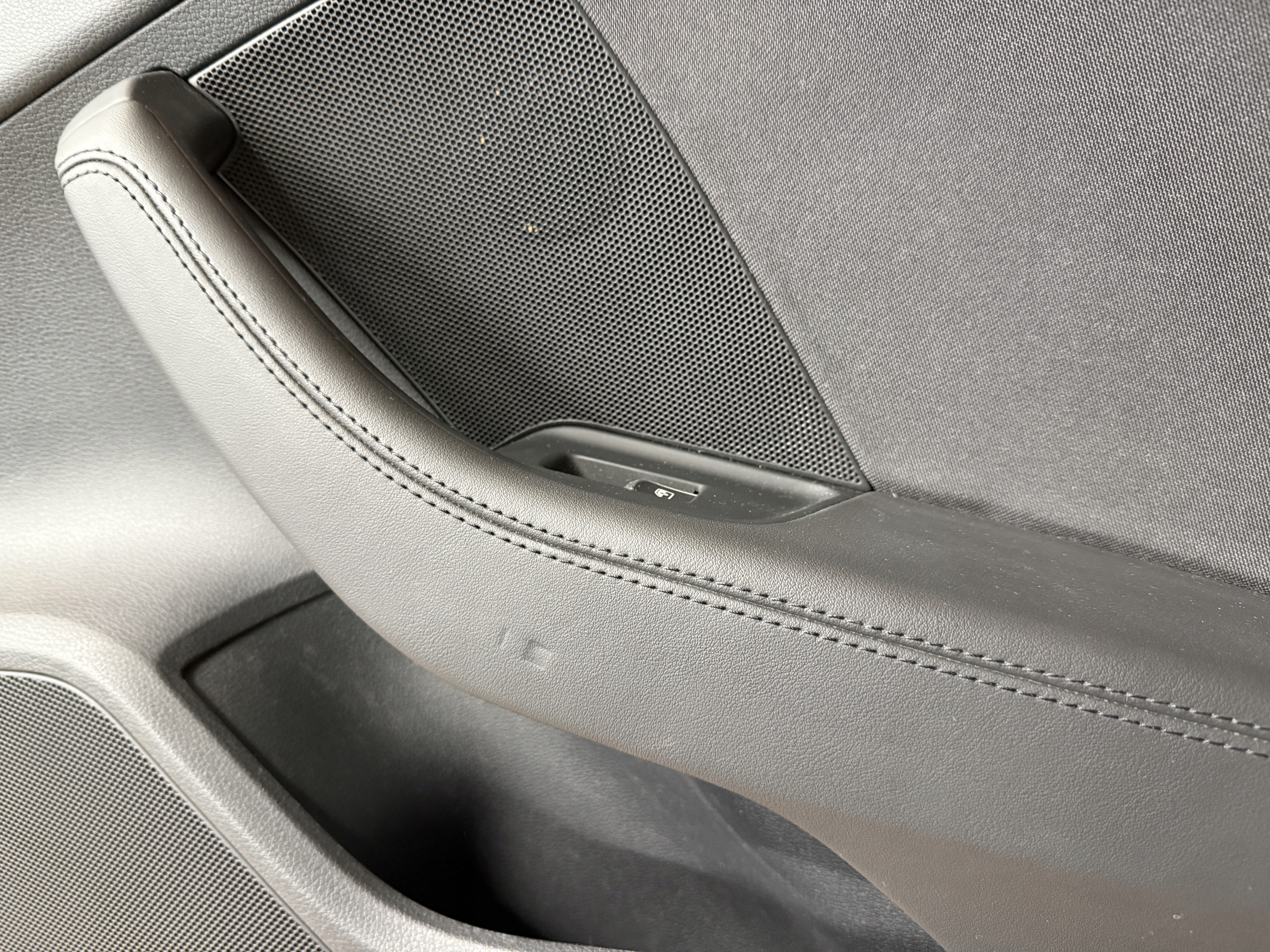 AUDI A3 S3 RS3 8V side door right rear part leather
