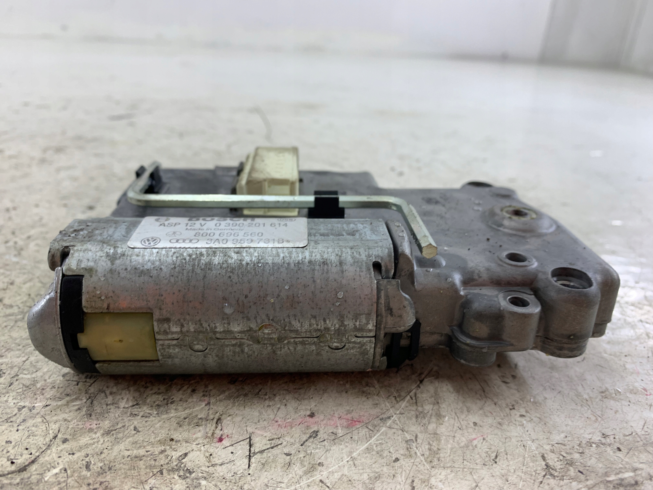 VW GOLF III VENTO motor schiebedach 3A0959731B